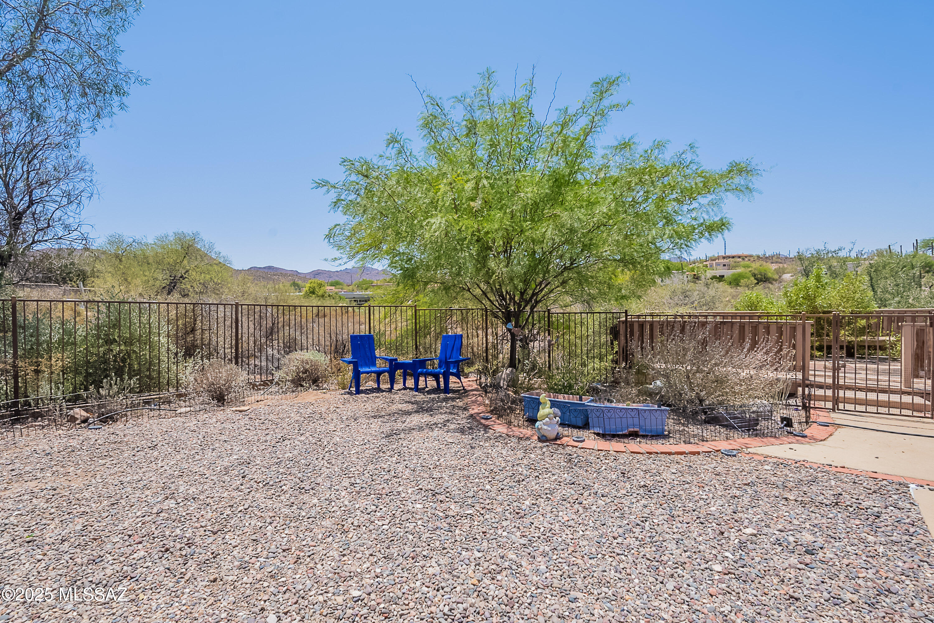 Tucson, Arizona, 85745, United States, 3 Bedrooms Bedrooms, ,2 BathroomsBathrooms,Residential,For Sale,1857796