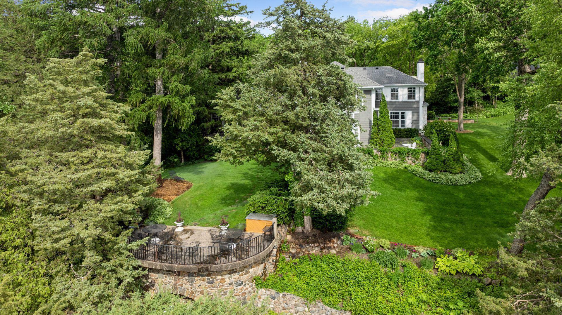 Wayzata, Minnesota, 55391, United States, 5 Bedrooms Bedrooms, ,4 BathroomsBathrooms,Residential,For Sale,1847382