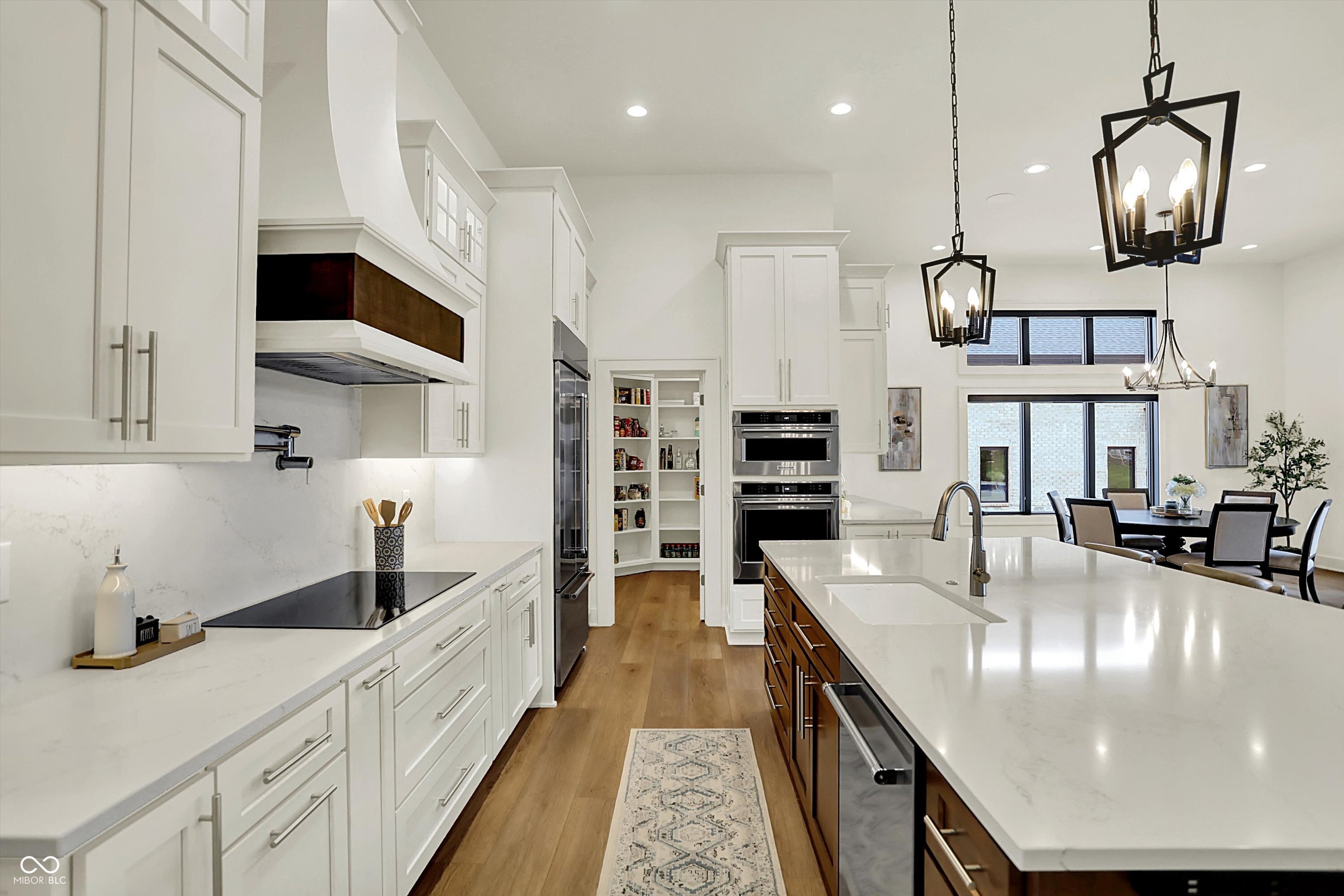 Bargersville, Indiana, 46106, United States, 5 Bedrooms Bedrooms, ,6 BathroomsBathrooms,Residential,For Sale,1983672