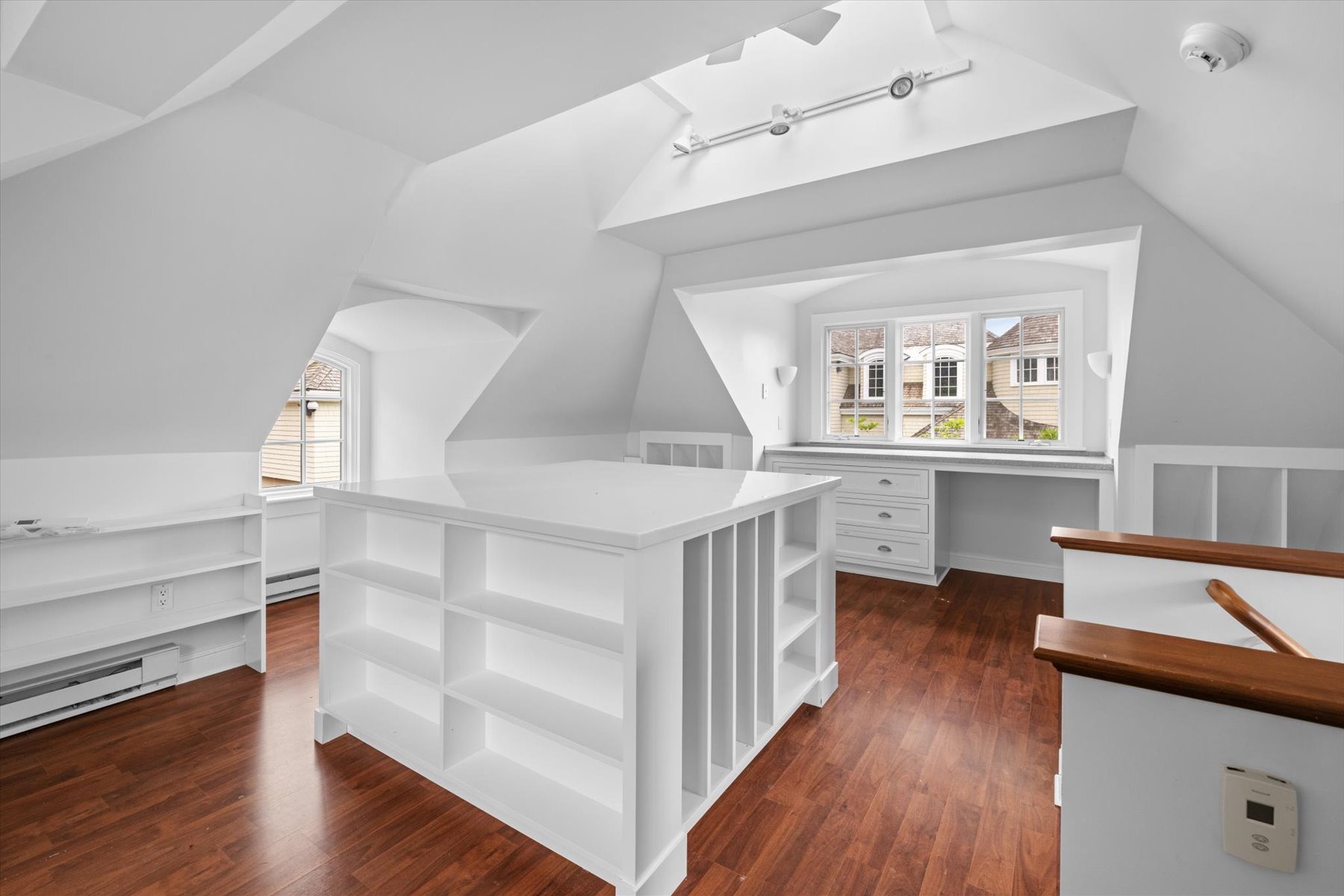  10 Andrea Drive, Hopkinton, MA, 01748 - 物件實景