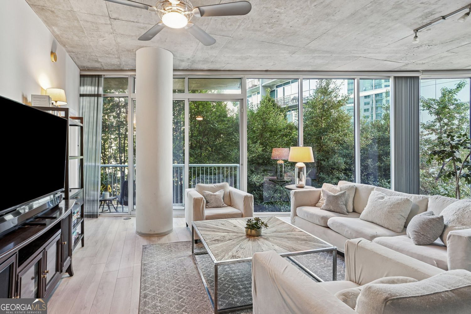 Atlanta, Georgia, 30309, United States, 2 Bedrooms Bedrooms, ,2 BathroomsBathrooms,Residential,For Sale,1964227