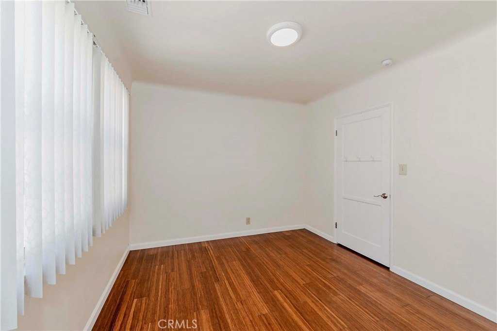 La Crescenta, California, 91214, United States, 3 Bedrooms Bedrooms, ,2 BathroomsBathrooms,Residential,For Sale,1926243
