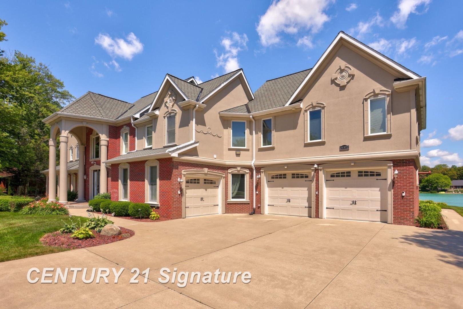 Saginaw, Michigan, 48609, United States, 4 Bedrooms Bedrooms, ,7 BathroomsBathrooms,Residential,For Sale,1980528