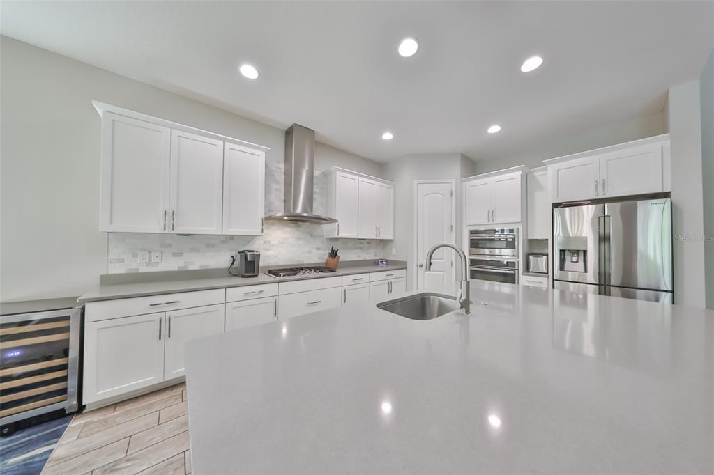 Apollo Beach, Florida, 33572, United States, 4 Bedrooms Bedrooms, ,3 BathroomsBathrooms,Residential,For Sale,1987477