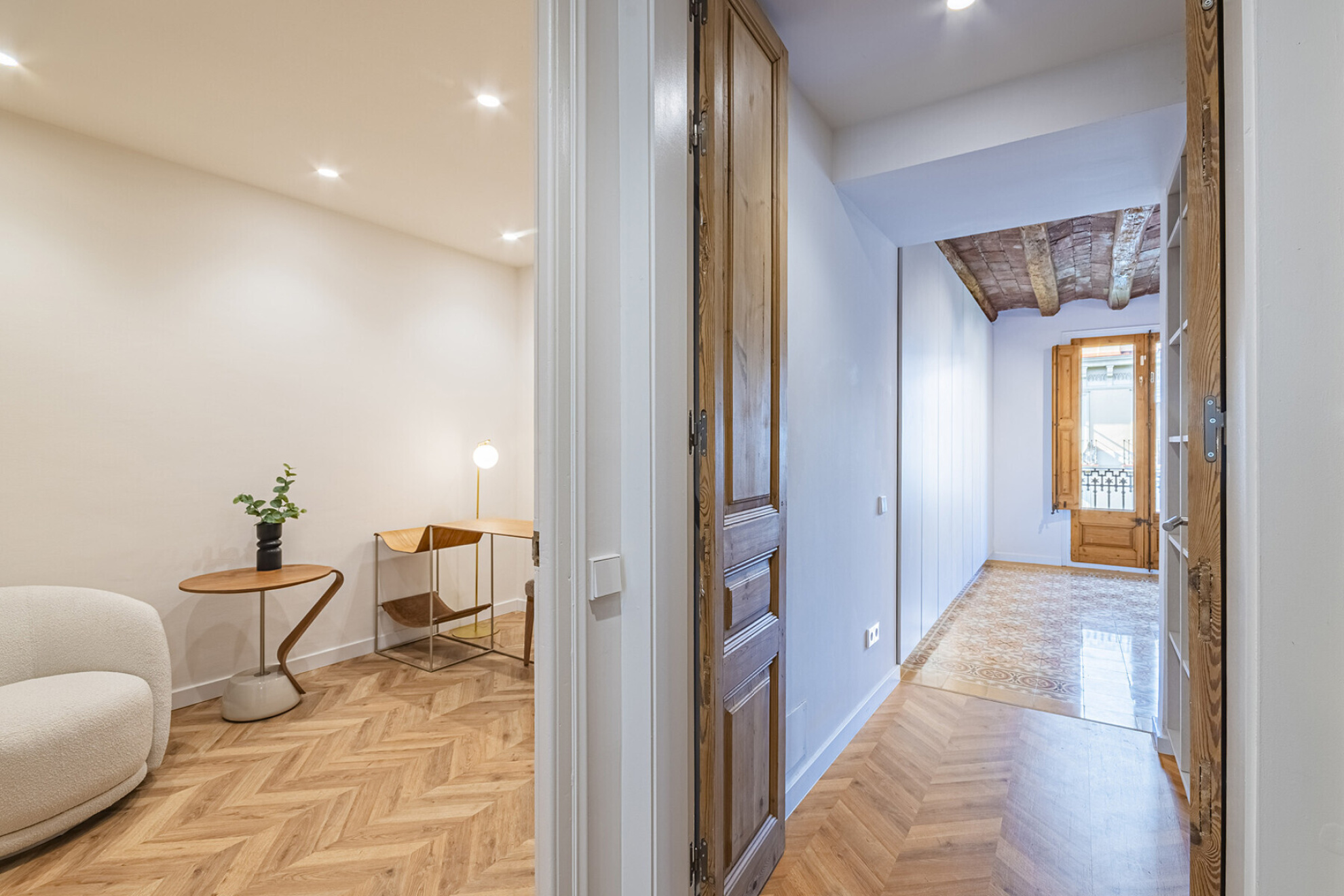  Exclusive brand new property in Girona pedestrian street in Quadrat d