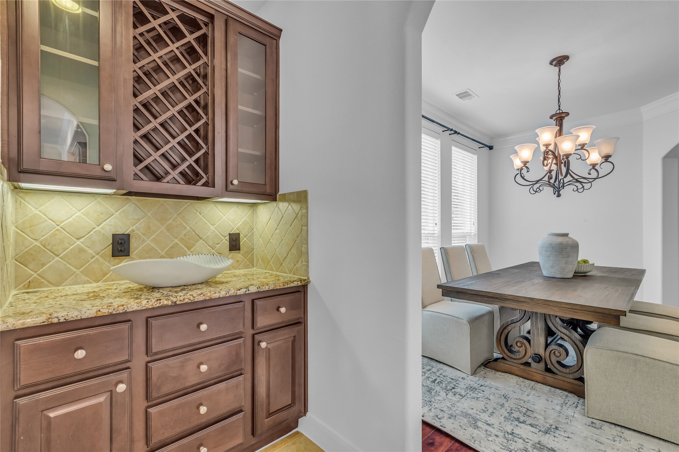 Houston, Texas, 77044, United States, 5 Bedrooms Bedrooms, ,4 BathroomsBathrooms,Residential,For Sale,1927228
