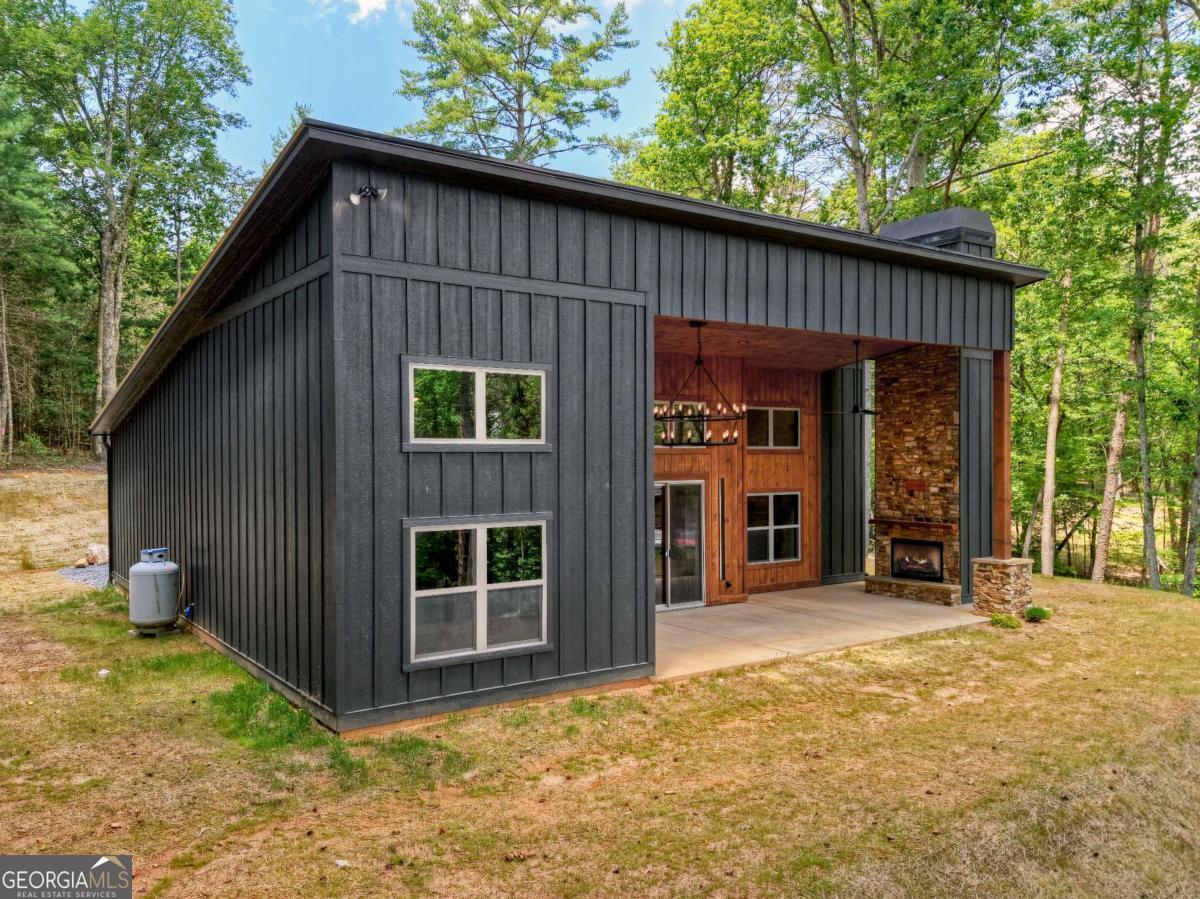Mineral Bluff, Georgia, 30559, United States, 3 Bedrooms Bedrooms, ,3 BathroomsBathrooms,Residential,For Sale,1877867