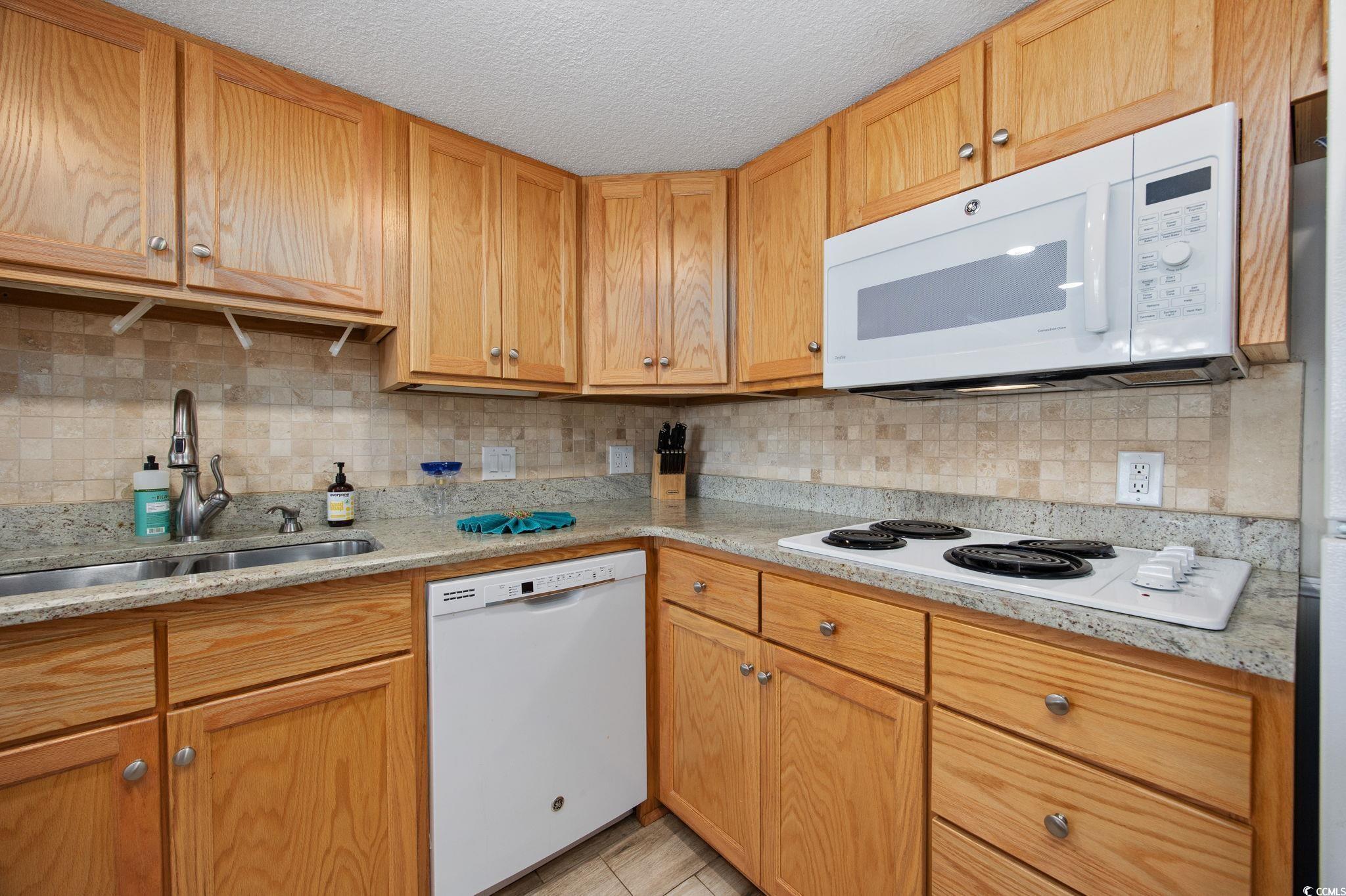 North Myrtle Beach, South Carolina, 29582, United States, 3 Bedrooms Bedrooms, ,2 BathroomsBathrooms,Residential,For Sale,1983393