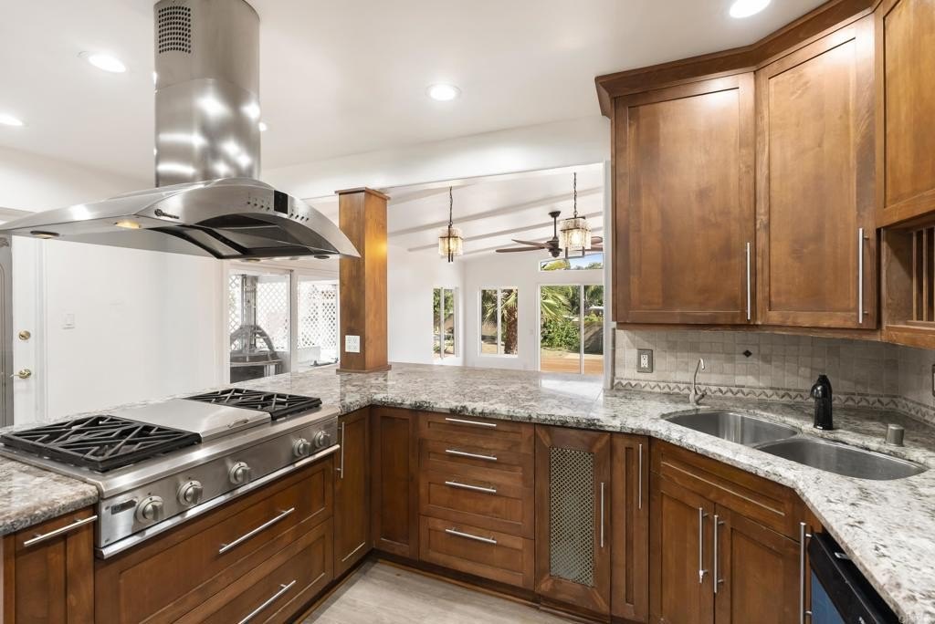 El Cajon, California, 92021, United States, 3 Bedrooms Bedrooms, ,3 BathroomsBathrooms,Residential,For Sale,1876199