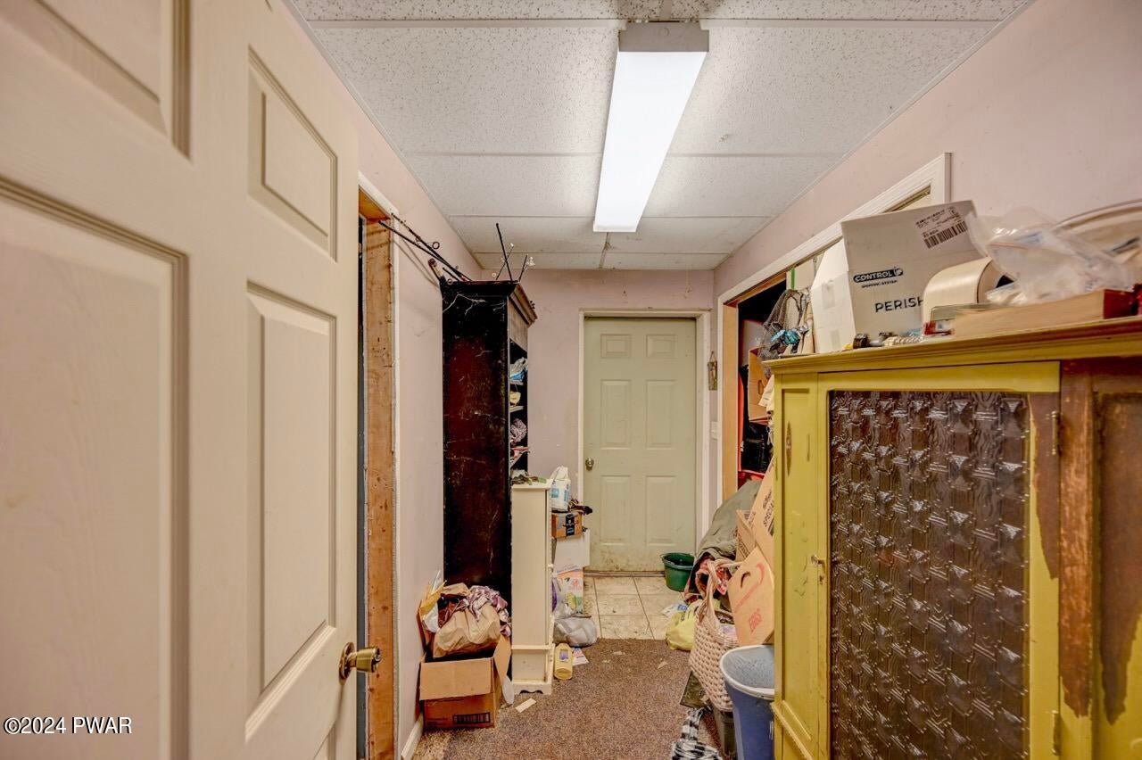 Hawley, Pennsylvania, 18428, United States, 5 Bedrooms Bedrooms, ,4 BathroomsBathrooms,Residential,For Sale,1979290