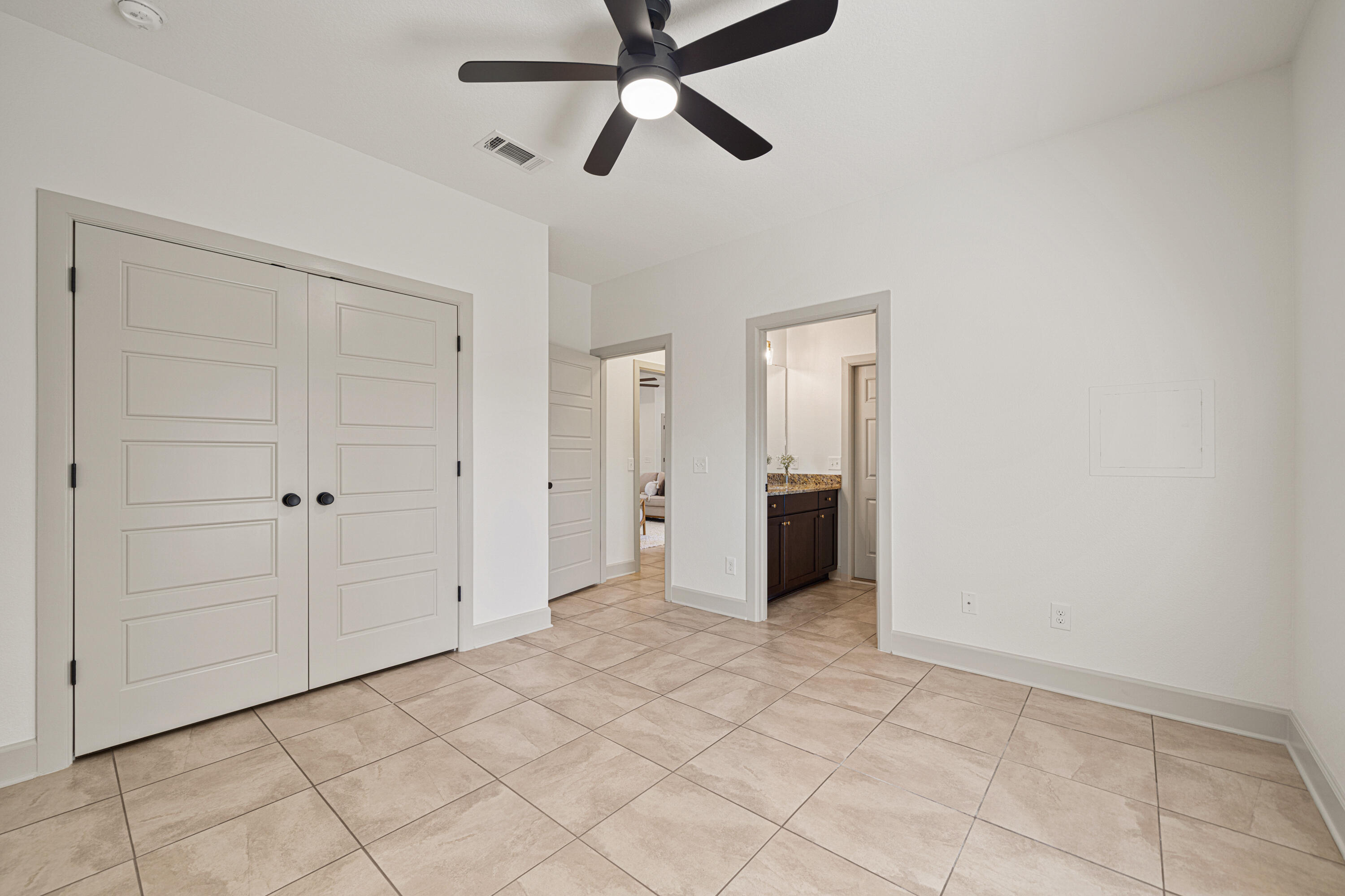 Crestview, Florida, 32536, United States, 5 Bedrooms Bedrooms, ,5 BathroomsBathrooms,Residential,For Sale,1906296