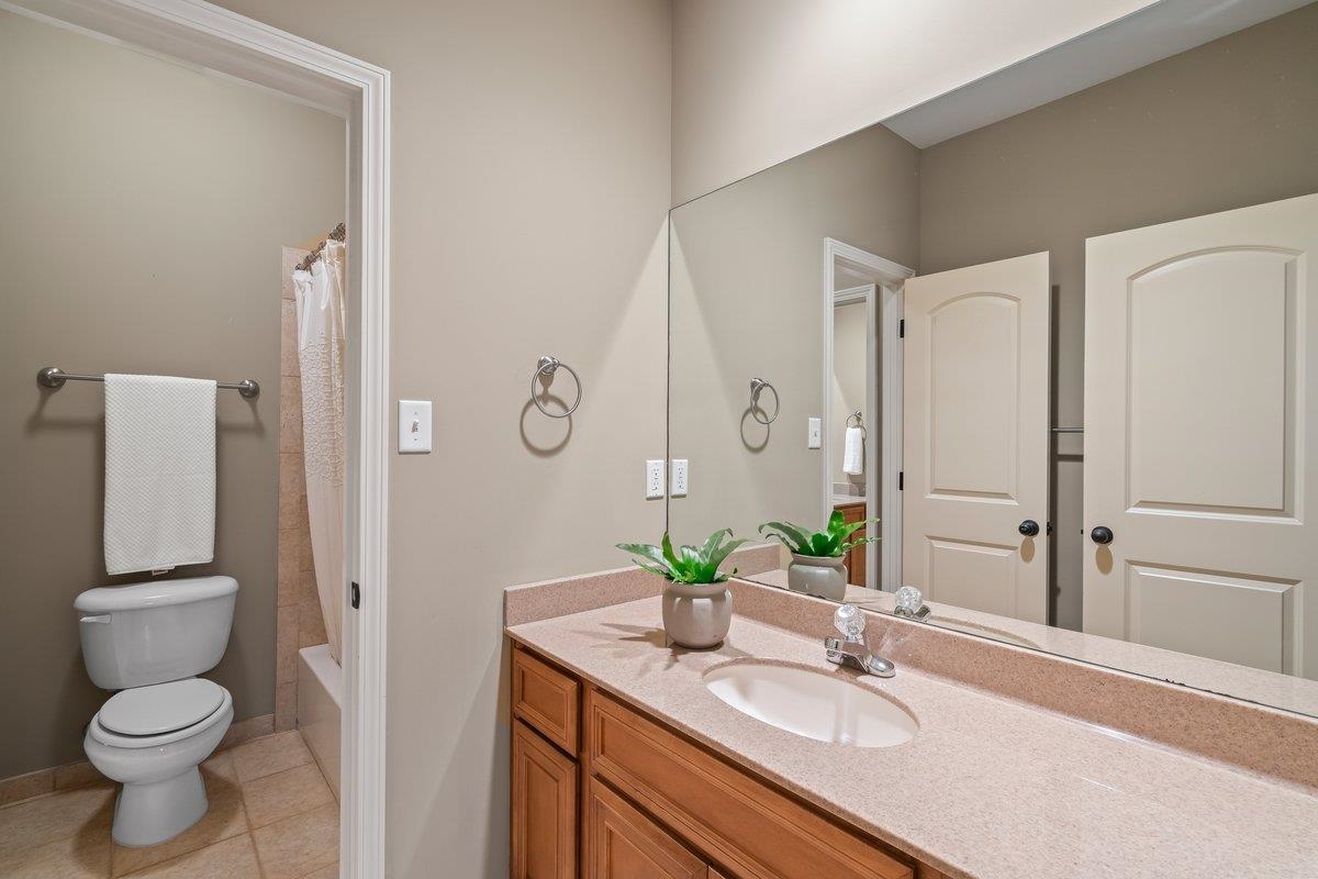 Collierville, Tennessee, 38017, United States, 4 Bedrooms Bedrooms, ,4 BathroomsBathrooms,Residential,For Sale,1877249