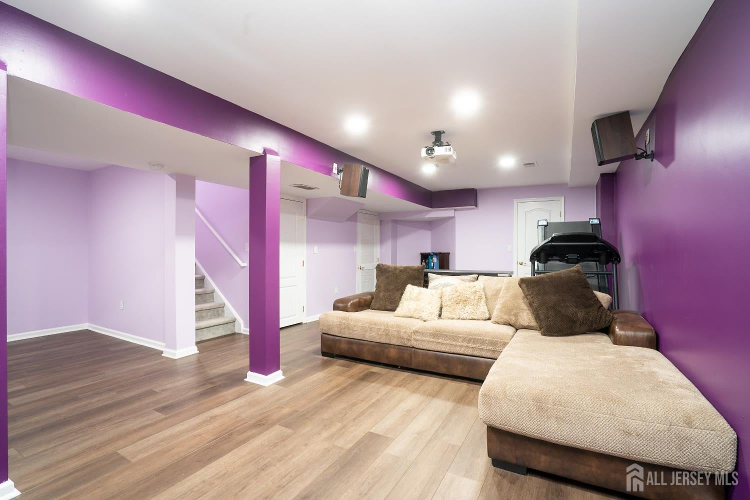 North Brunswick, New Jersey, 08902, United States, 3 Bedrooms Bedrooms, ,3 BathroomsBathrooms,Residential,For Sale,1982404