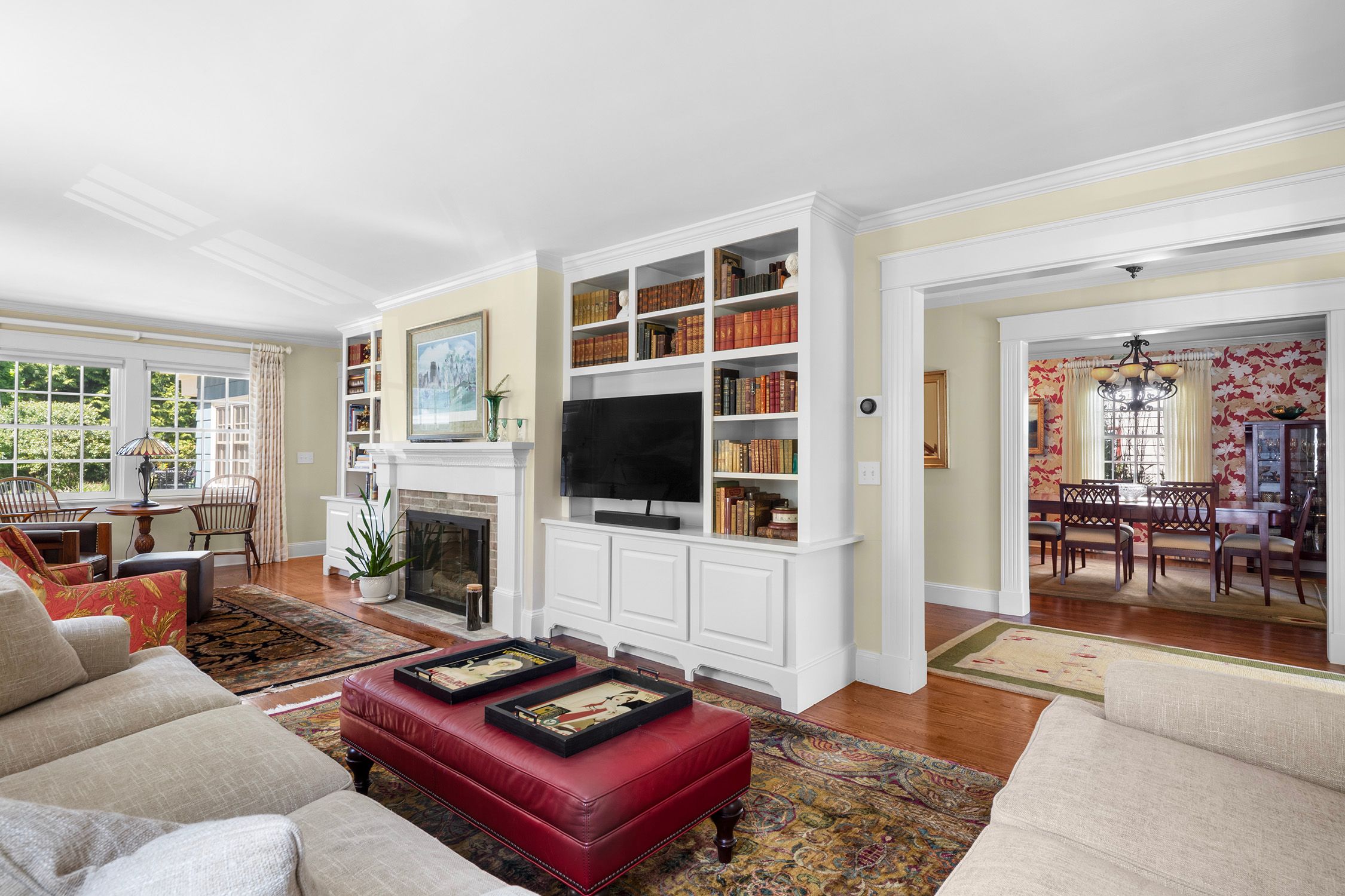  Classic Newport Colonial - 物件實景