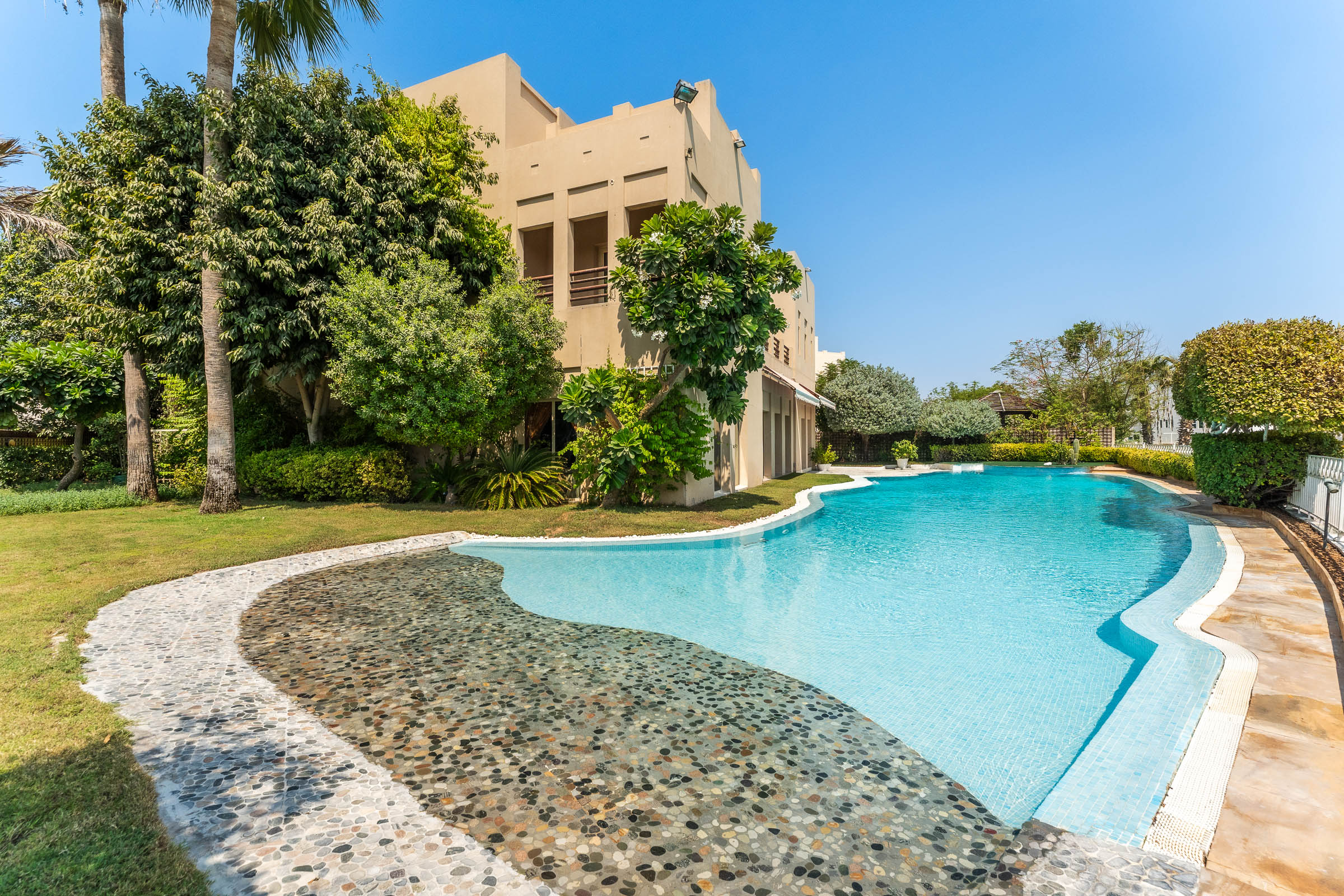  Lake-Facing Villa on Large Plot in The Meadows - 物件實景