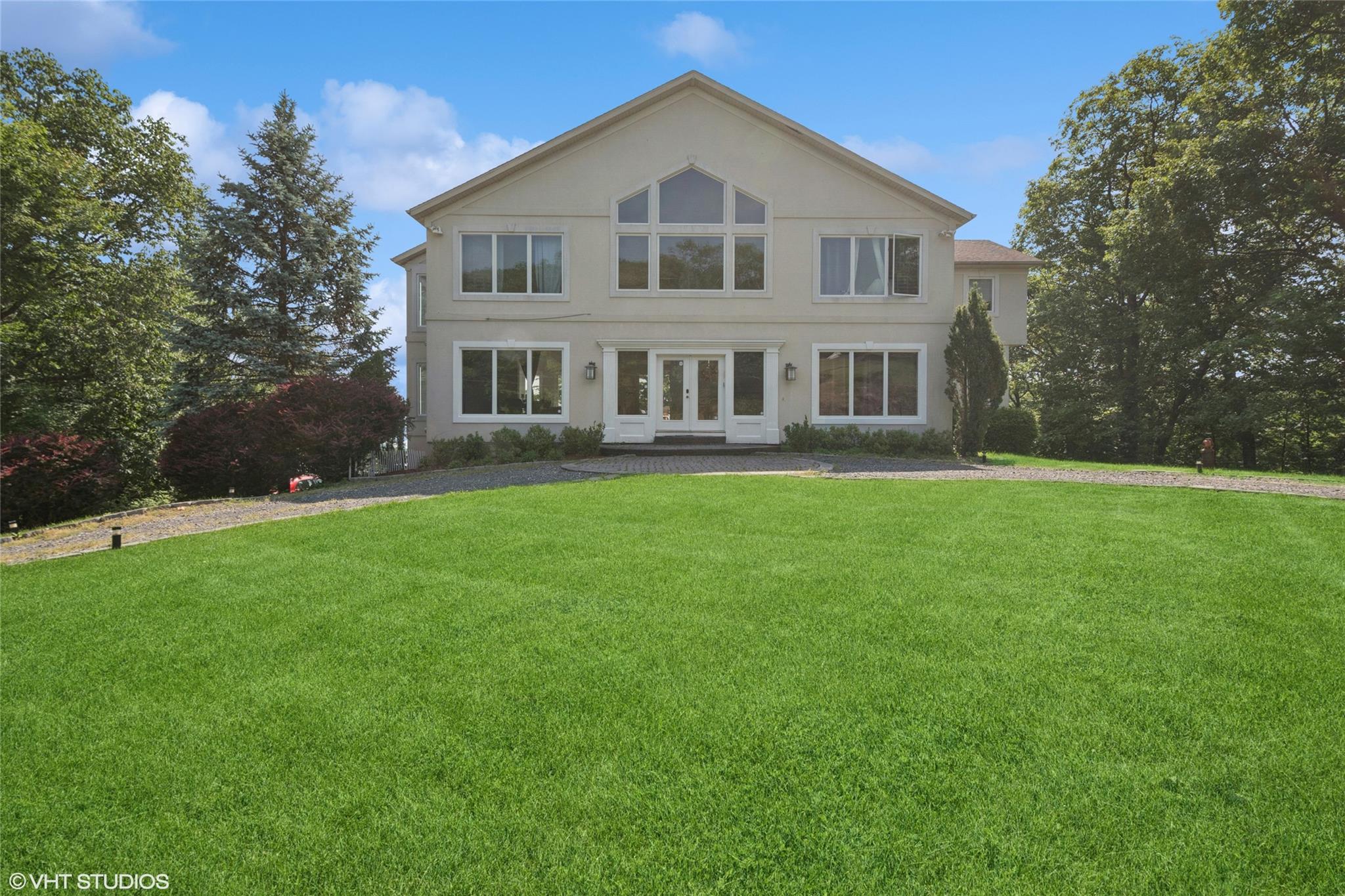 Tomkins Cove, New York, 10986, United States, 7 Bedrooms Bedrooms, ,6 BathroomsBathrooms,Residential,For Sale,1984375