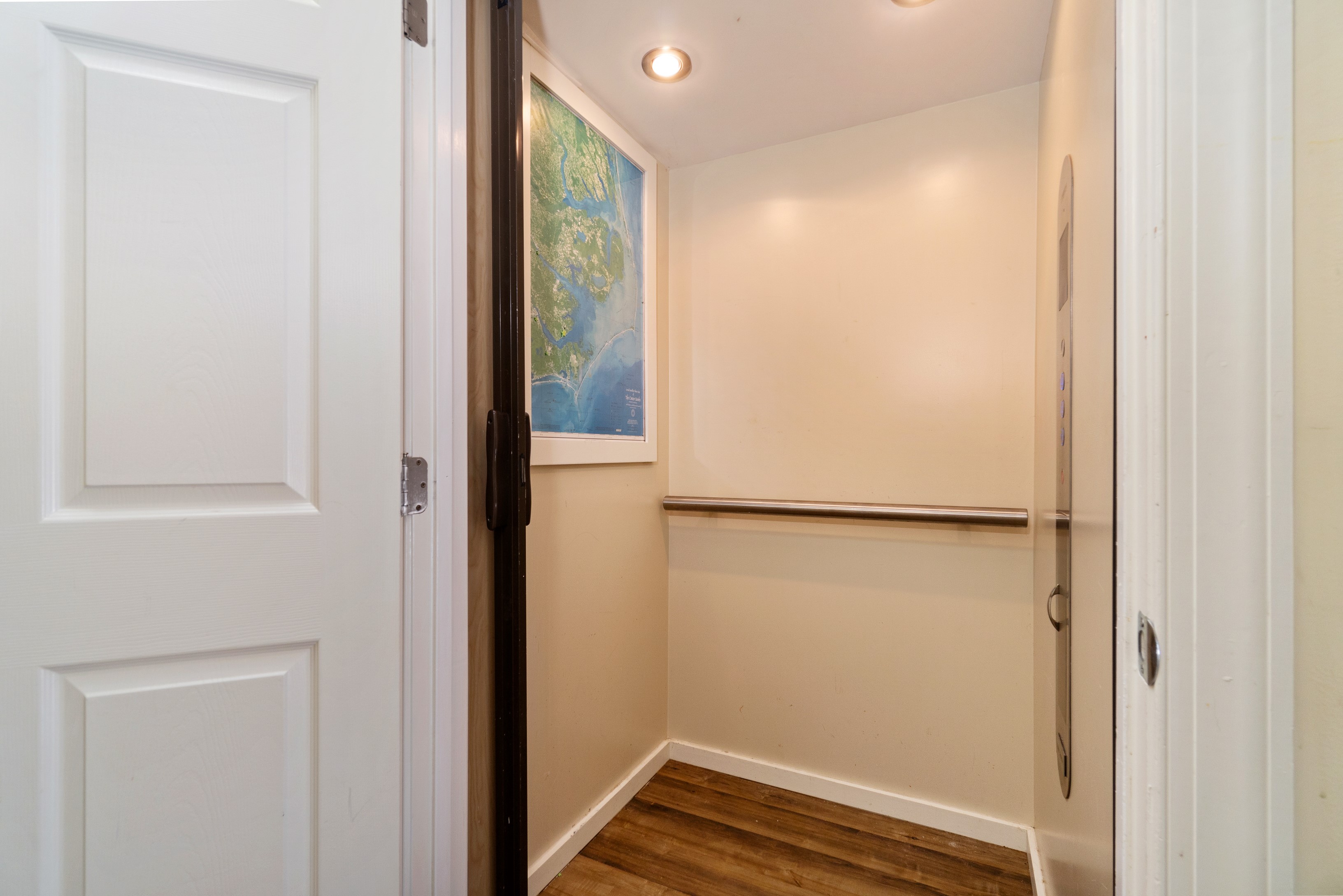 Oriental, North Carolina, 28571, United States, 3 Bedrooms Bedrooms, ,3 BathroomsBathrooms,Residential,For Sale,1985657