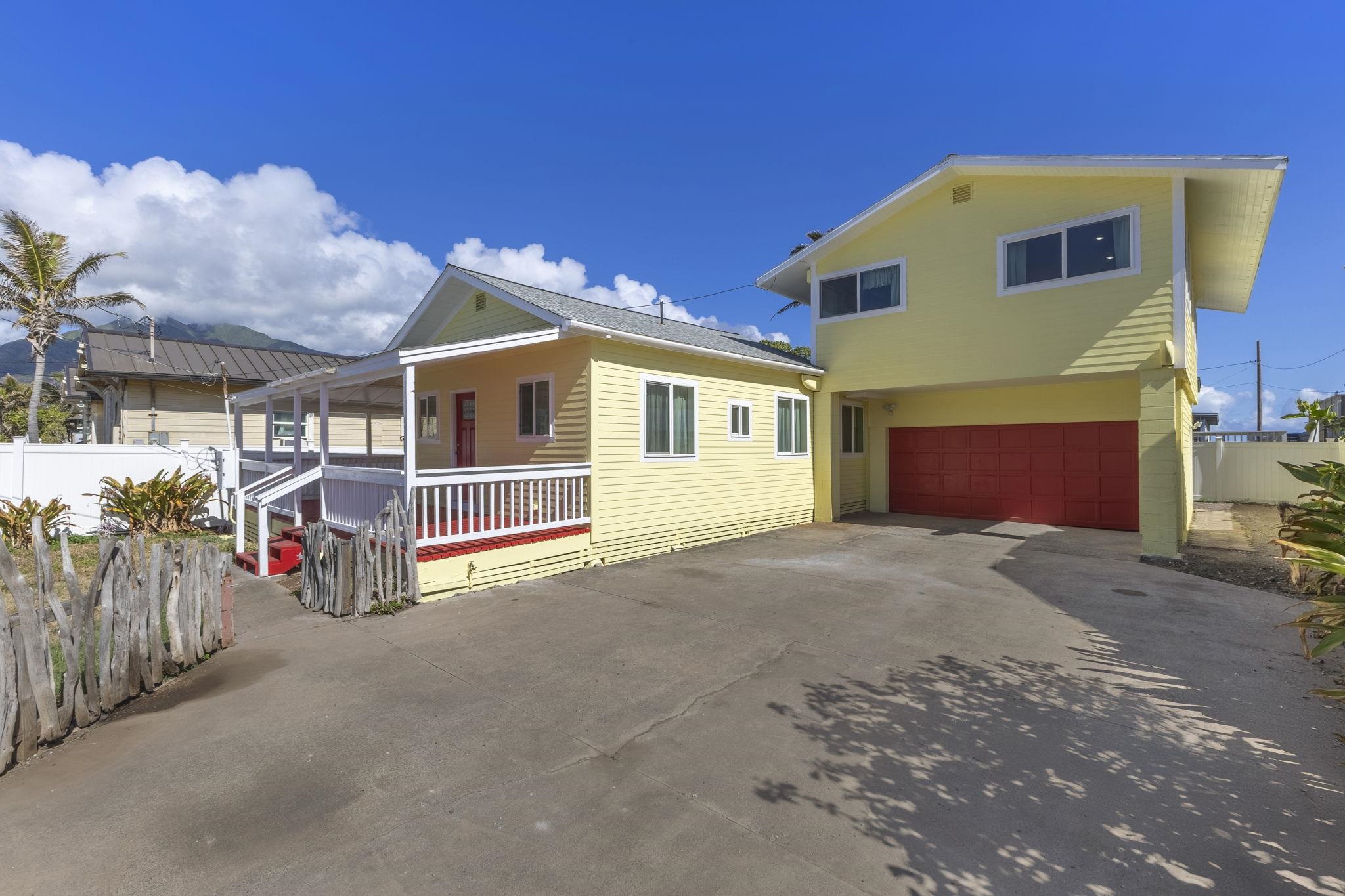 Wailuku, Hawaii, 96793, United States, 3 Bedrooms Bedrooms, ,4 BathroomsBathrooms,Residential,For Sale,1848870