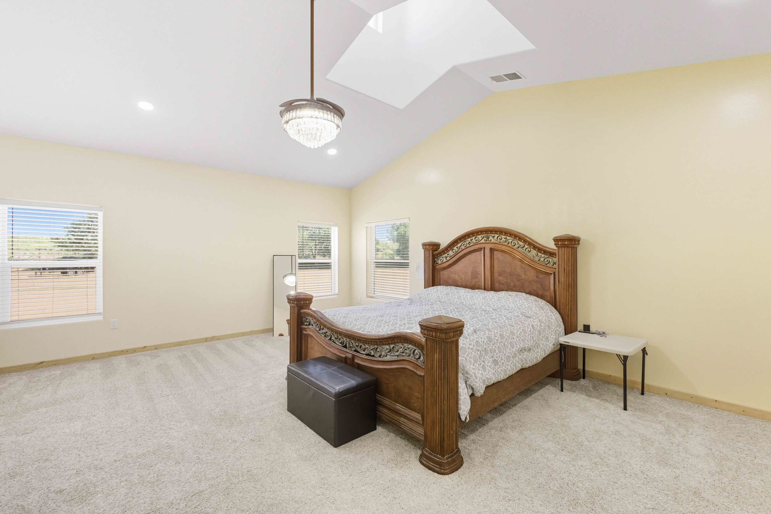 Veguita, New Mexico, 87062, United States, 4 Bedrooms Bedrooms, ,2 BathroomsBathrooms,Residential,For Sale,1974497