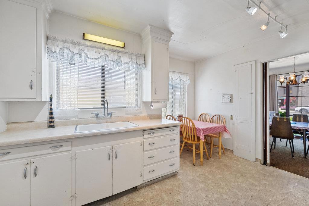 Watsonville, California, 95076, United States, 3 Bedrooms Bedrooms, ,1 BathroomBathrooms,Residential,For Sale,1889812