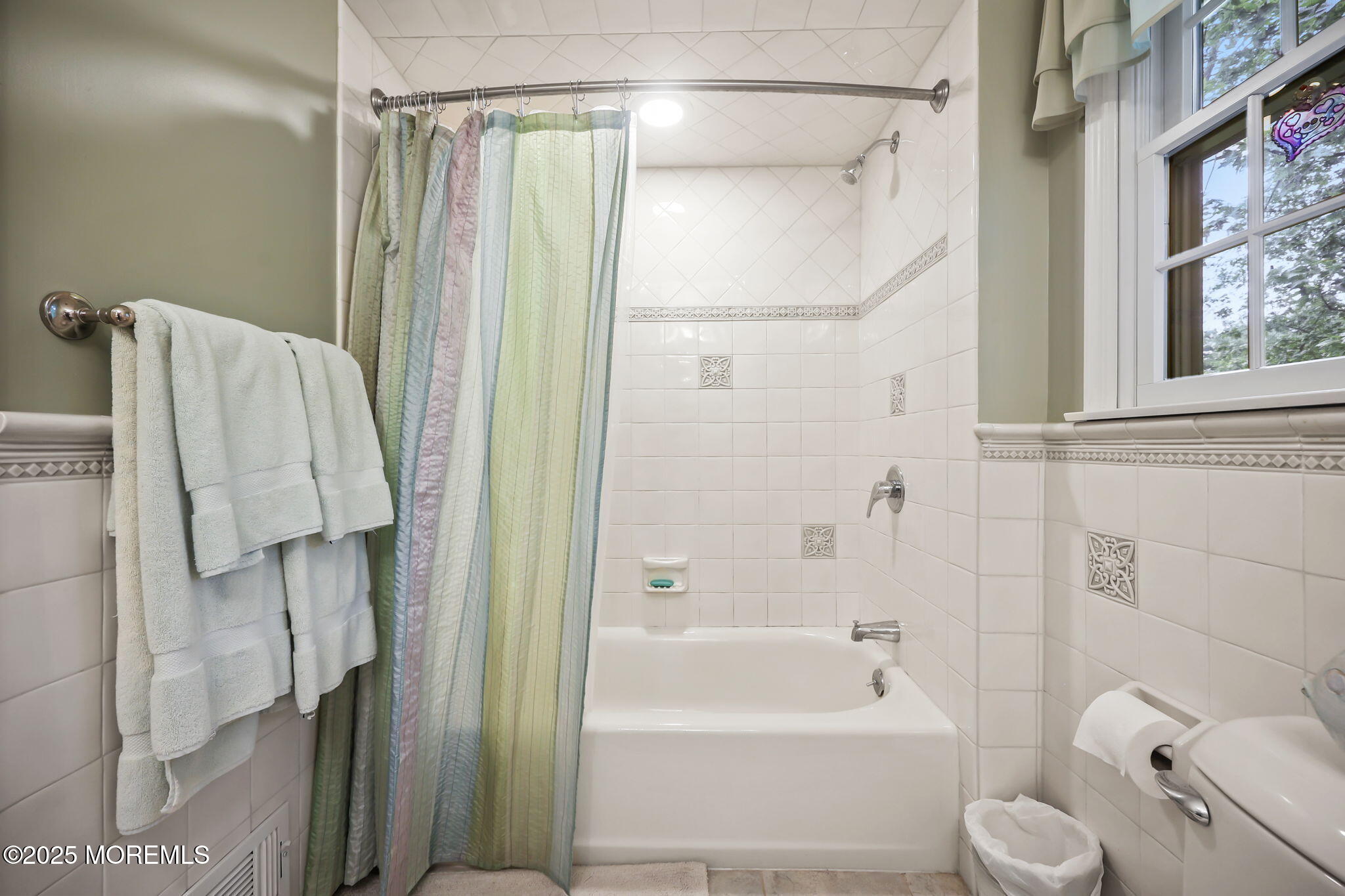 Marlboro, New Jersey, 07746, United States, 5 Bedrooms Bedrooms, ,3 BathroomsBathrooms,Residential,For Sale,1924539