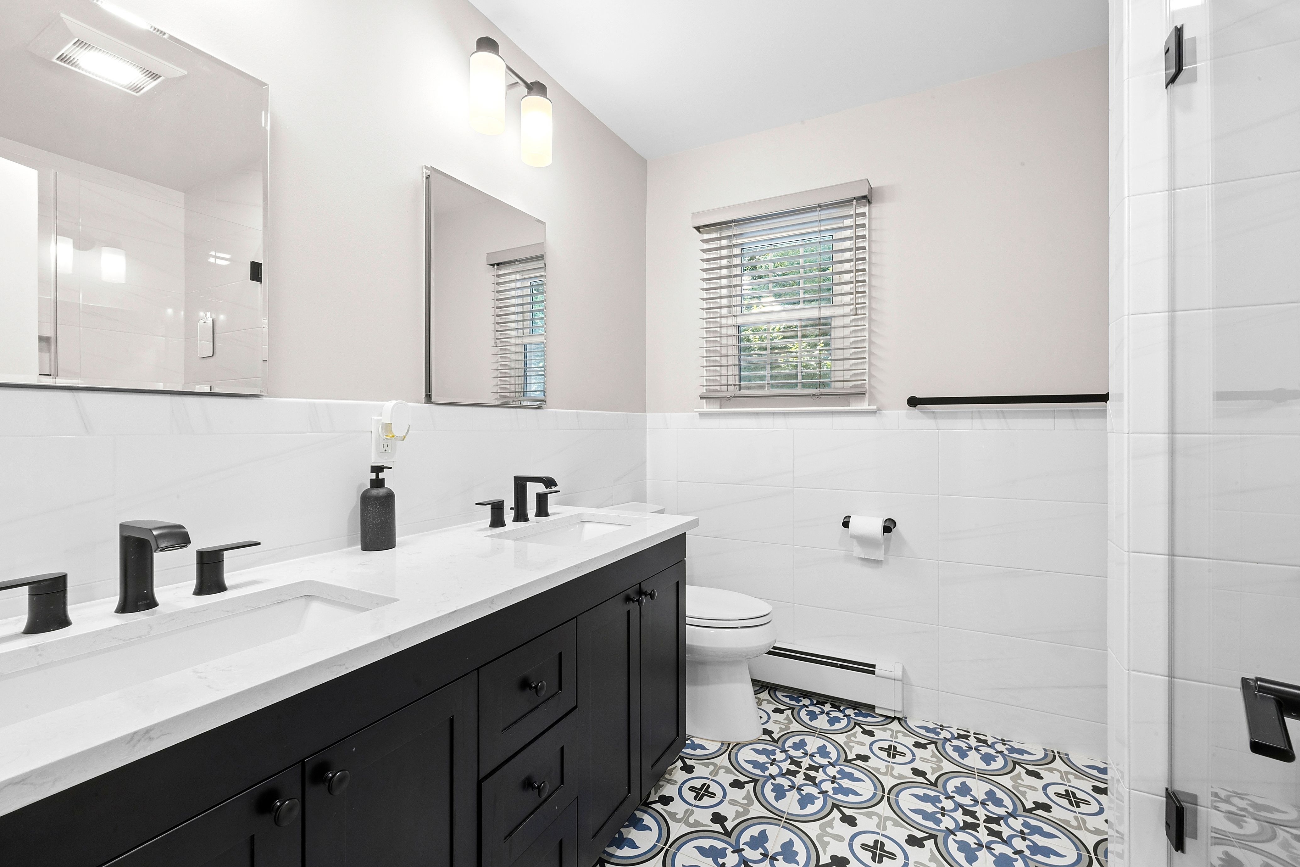  17 Harmony Lane, Glen Cove, NY, 11542 - 物件實景