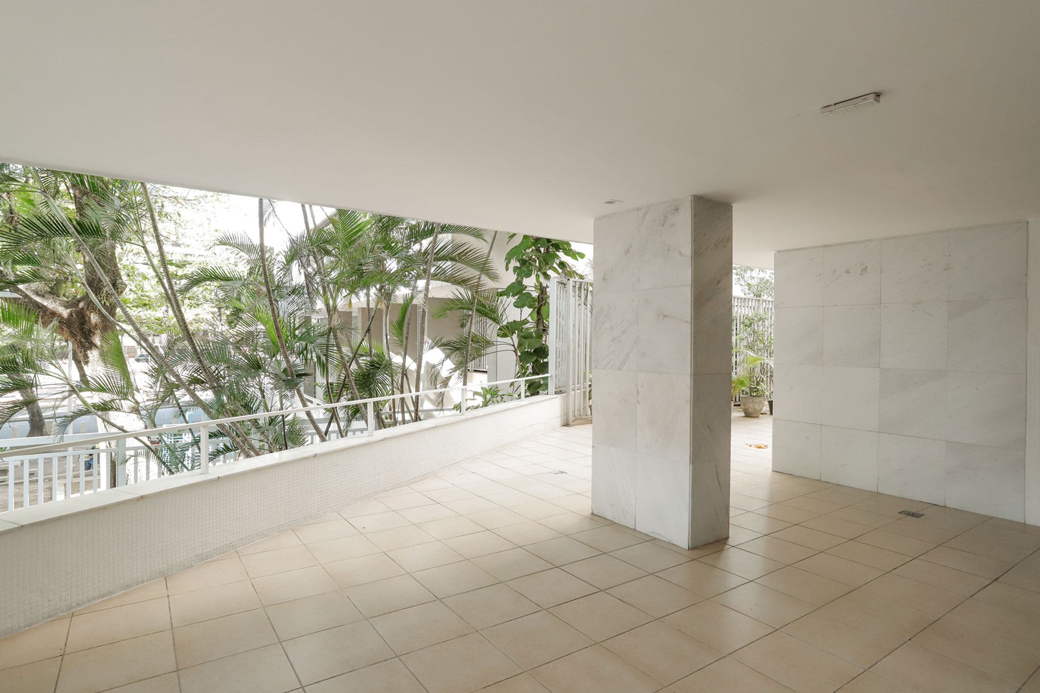  Duplex Penthouse with a Pool and Views of Cristo Redentor in Leblon - 物件實景