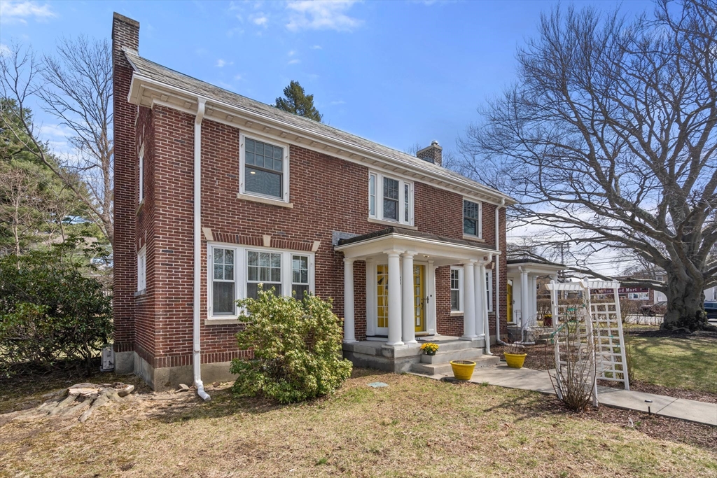 Milton, Massachusetts, 02186, United States, 3 Bedrooms Bedrooms, ,3 BathroomsBathrooms,Residential,For Sale,1941050