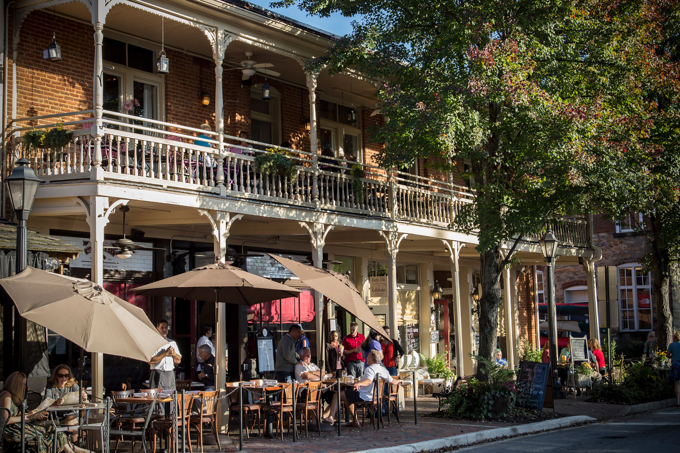  Timeless Colonial-Style Estate Near Historic Roswell - 物件實景