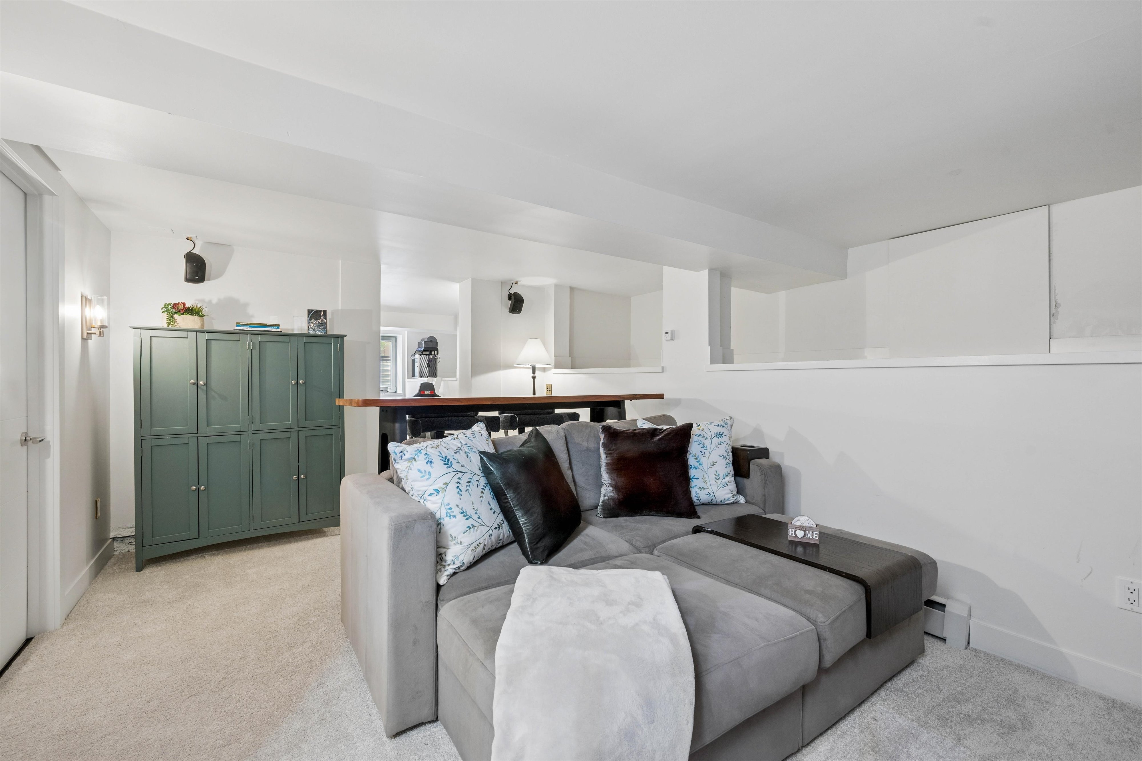  Timeless Style And Function Captured In This 2023 Full Renovation - 物件實景