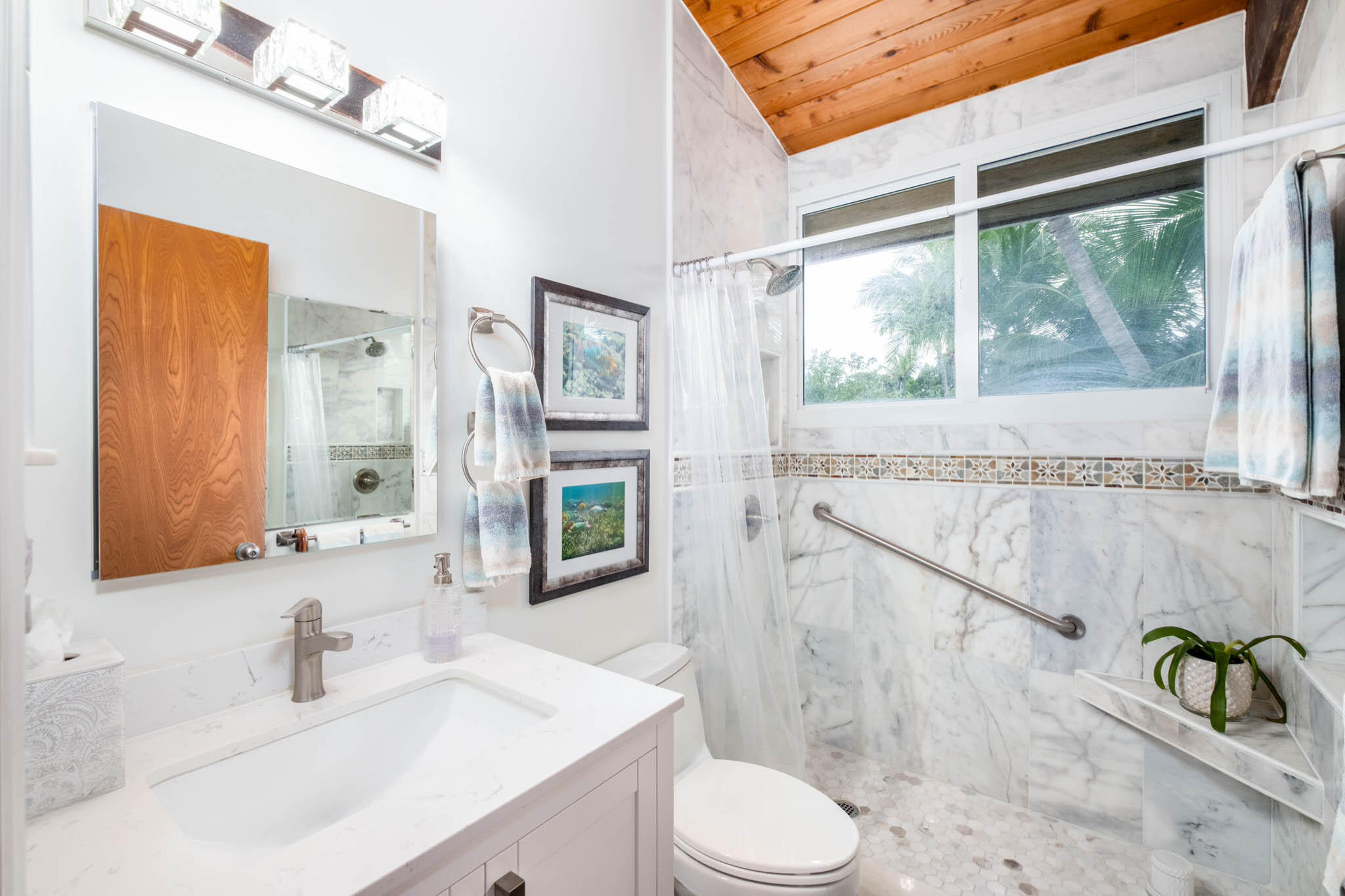 ISLAMORADA, Florida, 33036, United States, 3 Bedrooms Bedrooms, ,3 BathroomsBathrooms,Residential,For Sale,1947768