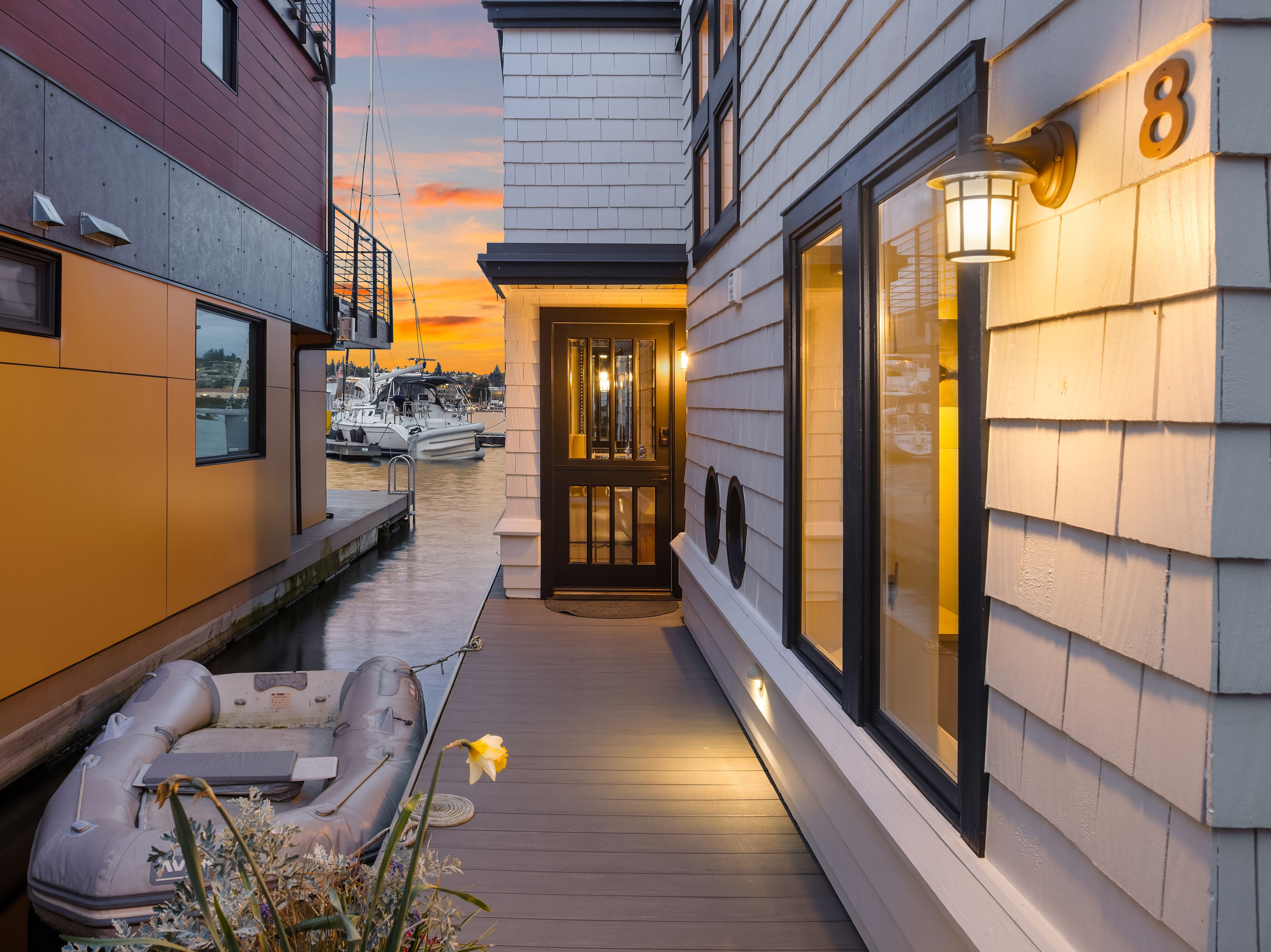  2466 Westlake Ave N #8, Seattle, WA 98109 - 物件實景