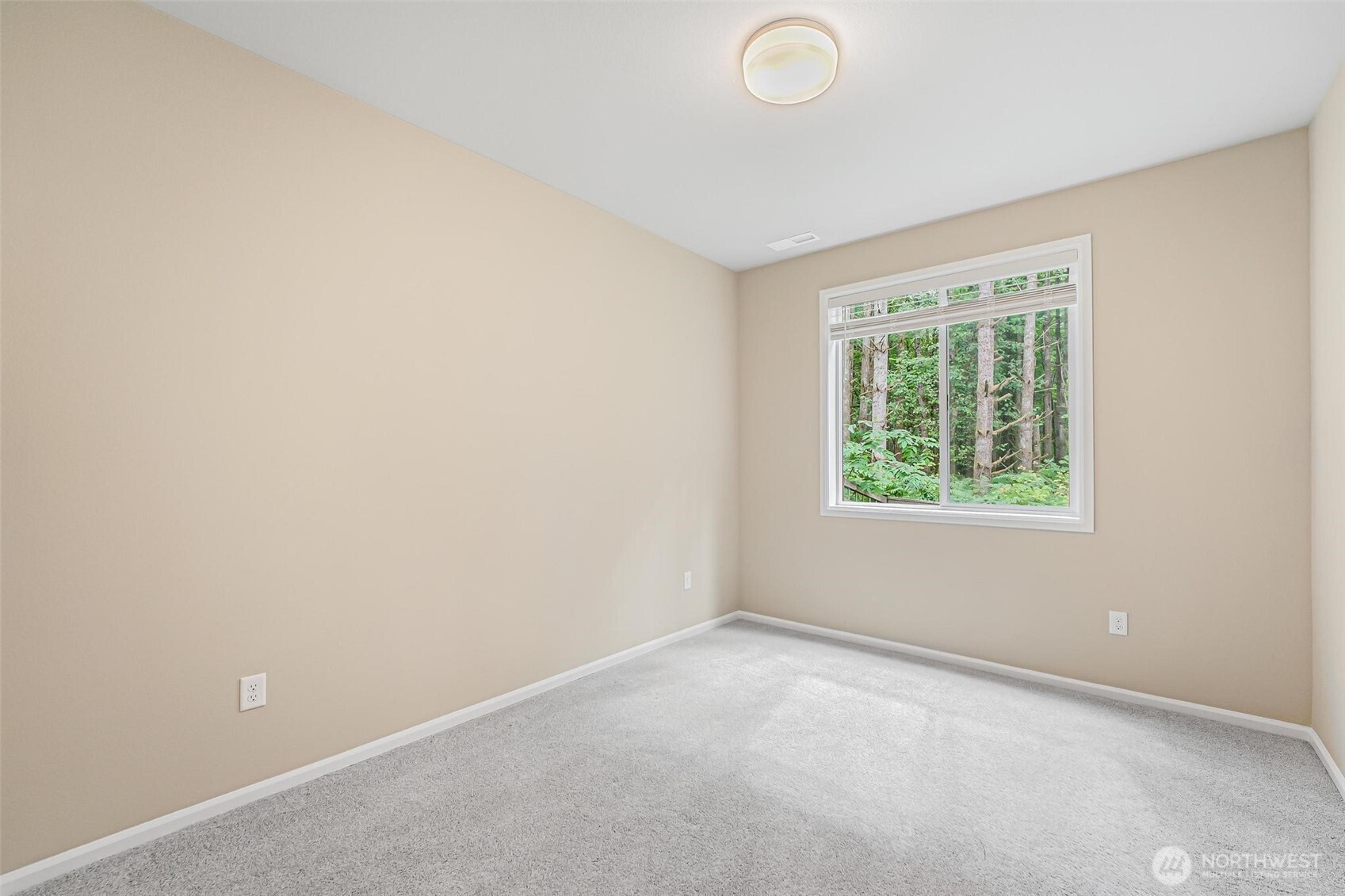 Maple Valley, Washington, 98010, United States, 5 Bedrooms Bedrooms, ,2 BathroomsBathrooms,Residential,For Sale,1917567