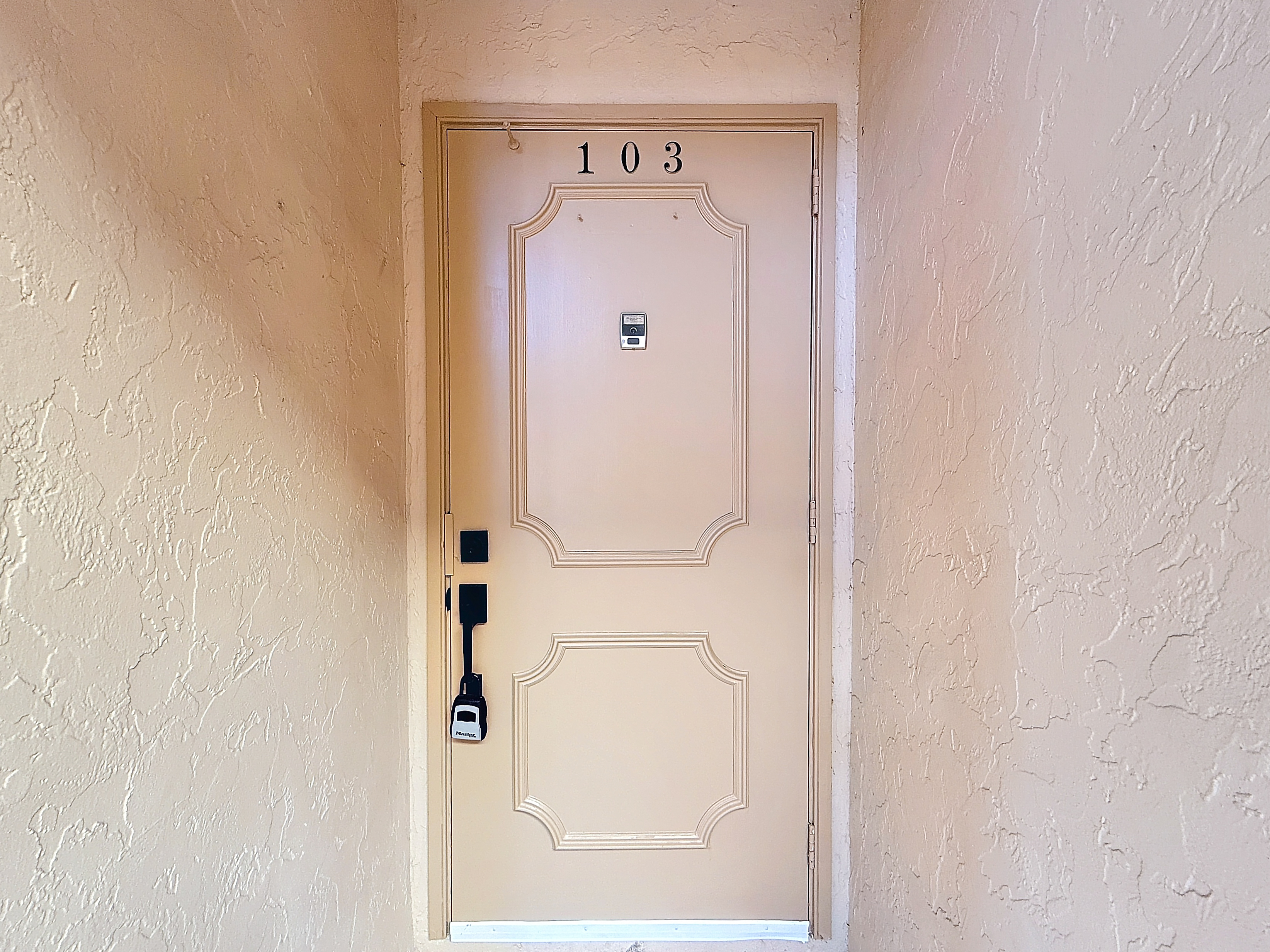  8818 W Mcnab Road, Tamarac, FL, 33321 - 物件實景
