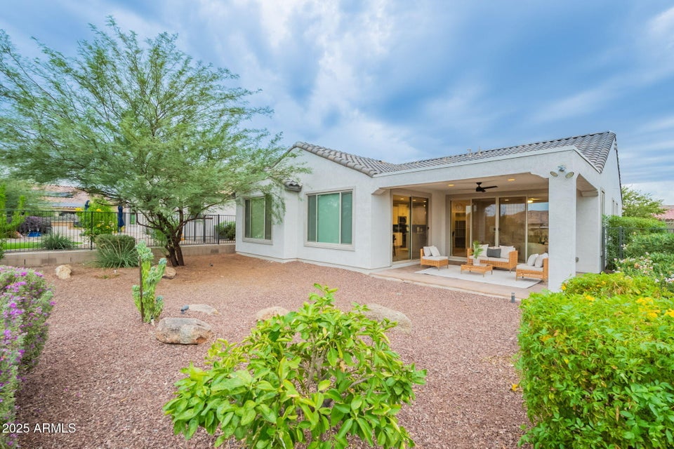 Buckeye, Arizona, 85396, United States, 2 Bedrooms Bedrooms, ,Residential,For Sale,1981579