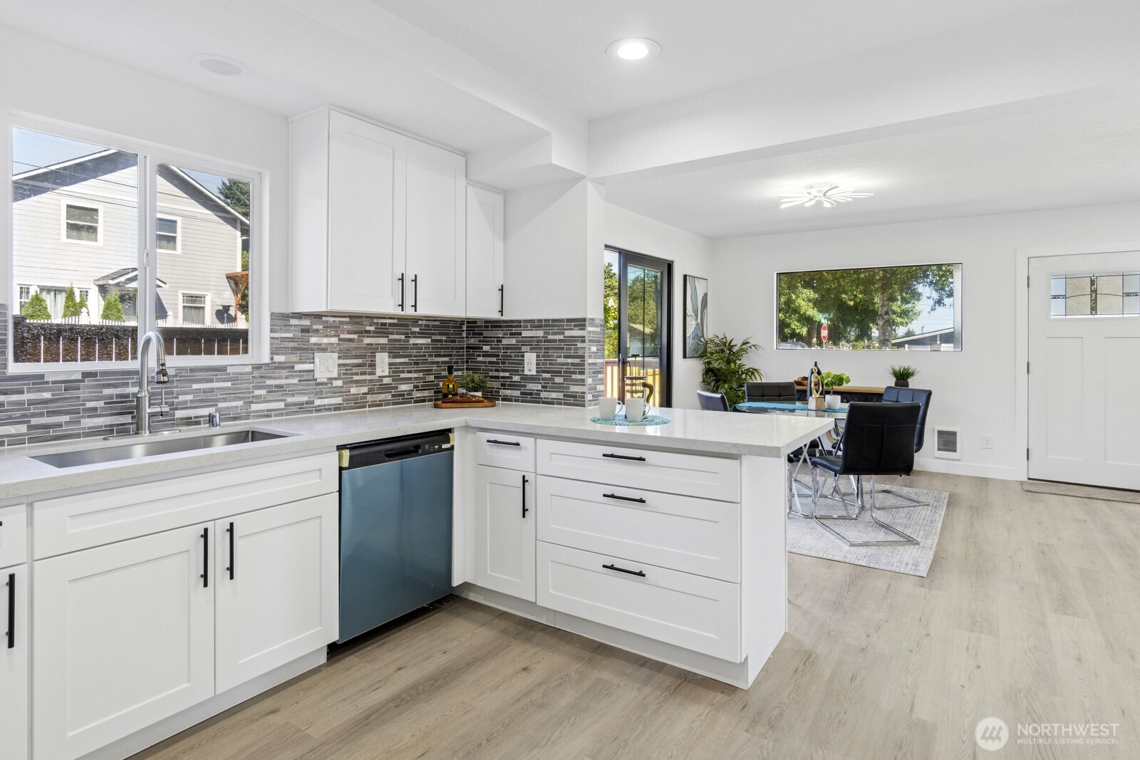 Tacoma, Washington, 98407, United States, 5 Bedrooms Bedrooms, ,3 BathroomsBathrooms,Residential,For Sale,1910786