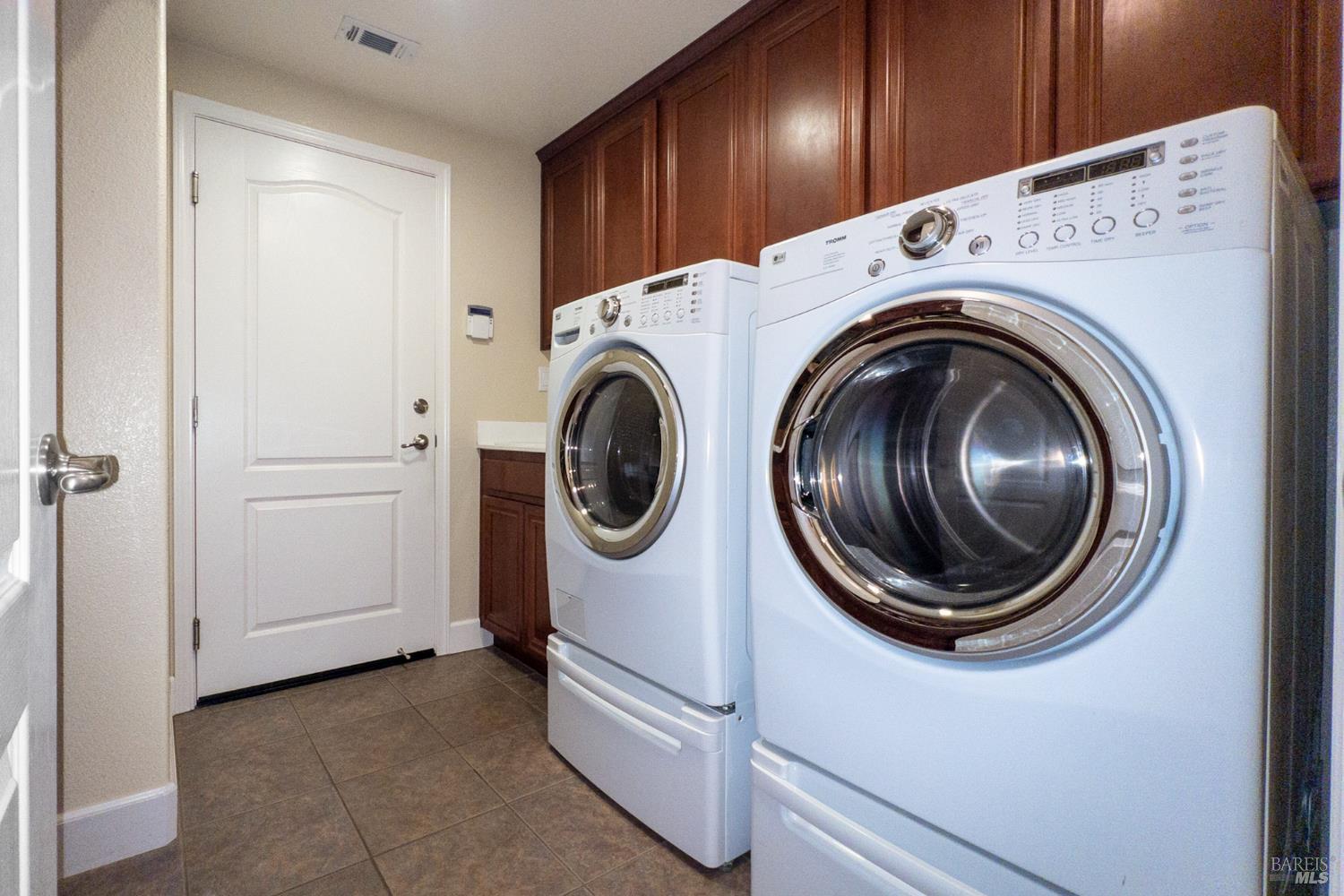 Fairfield, California, 94534, United States, 4 Bedrooms Bedrooms, ,3 BathroomsBathrooms,Residential,For Sale,2021885