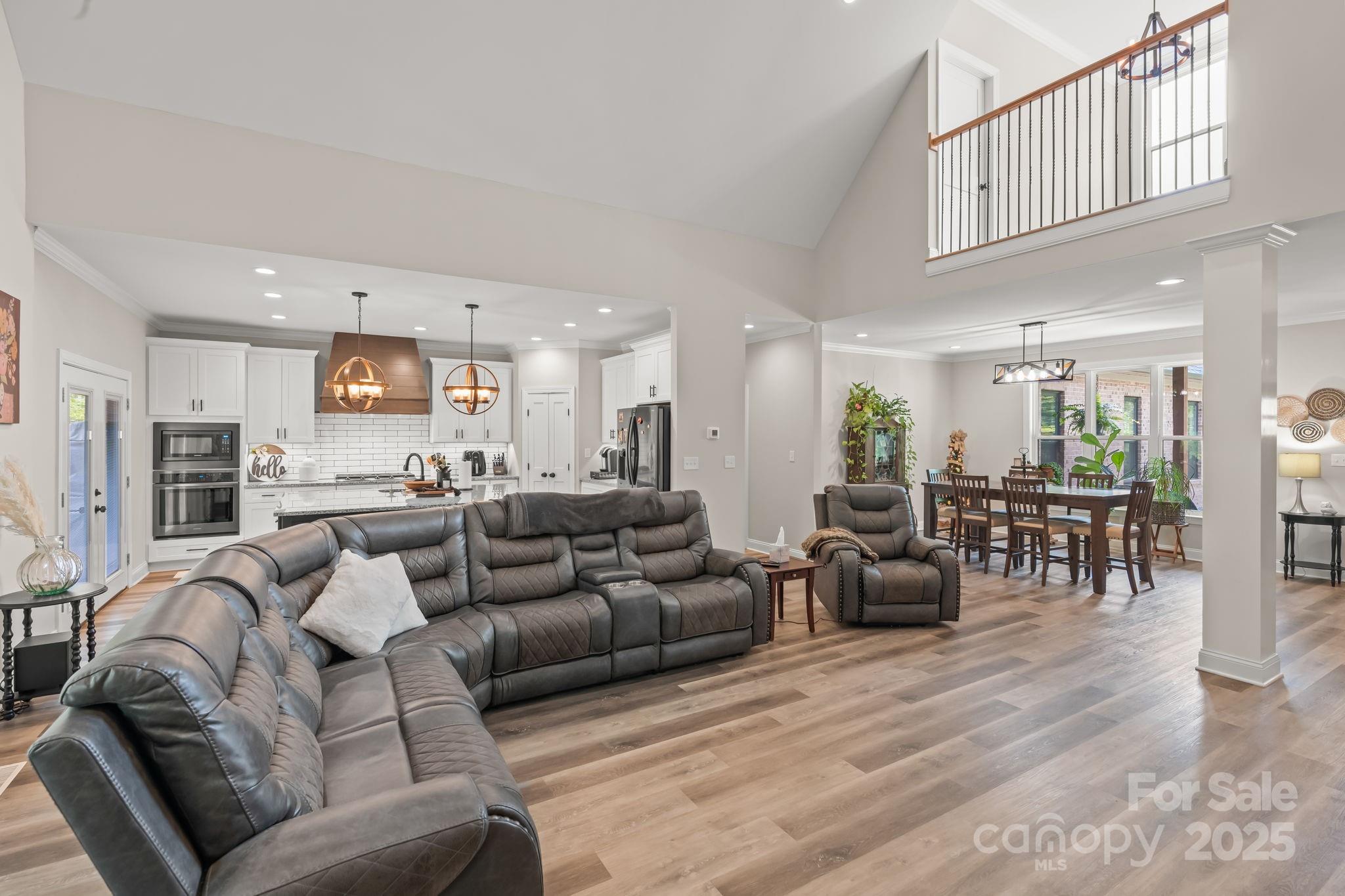 Lexington, North Carolina, 27292, United States, 4 Bedrooms Bedrooms, ,3 BathroomsBathrooms,Residential,For Sale,1847027