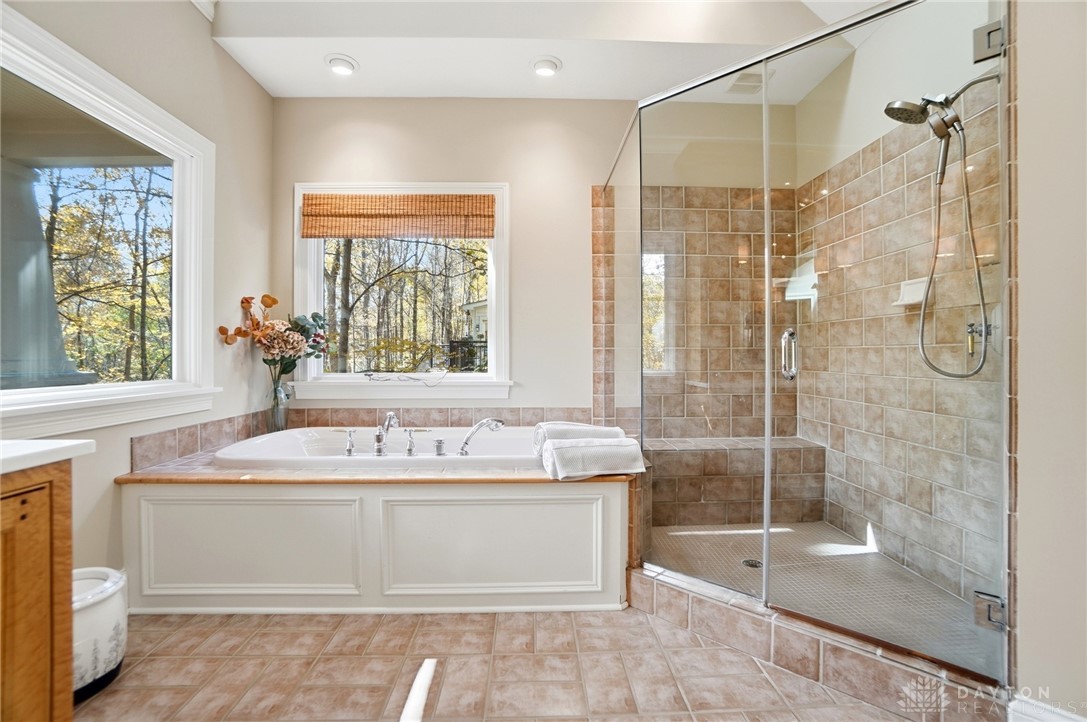 Bellbrook, Ohio, 45305, United States, 4 Bedrooms Bedrooms, ,4 BathroomsBathrooms,Residential,For Sale,1989016