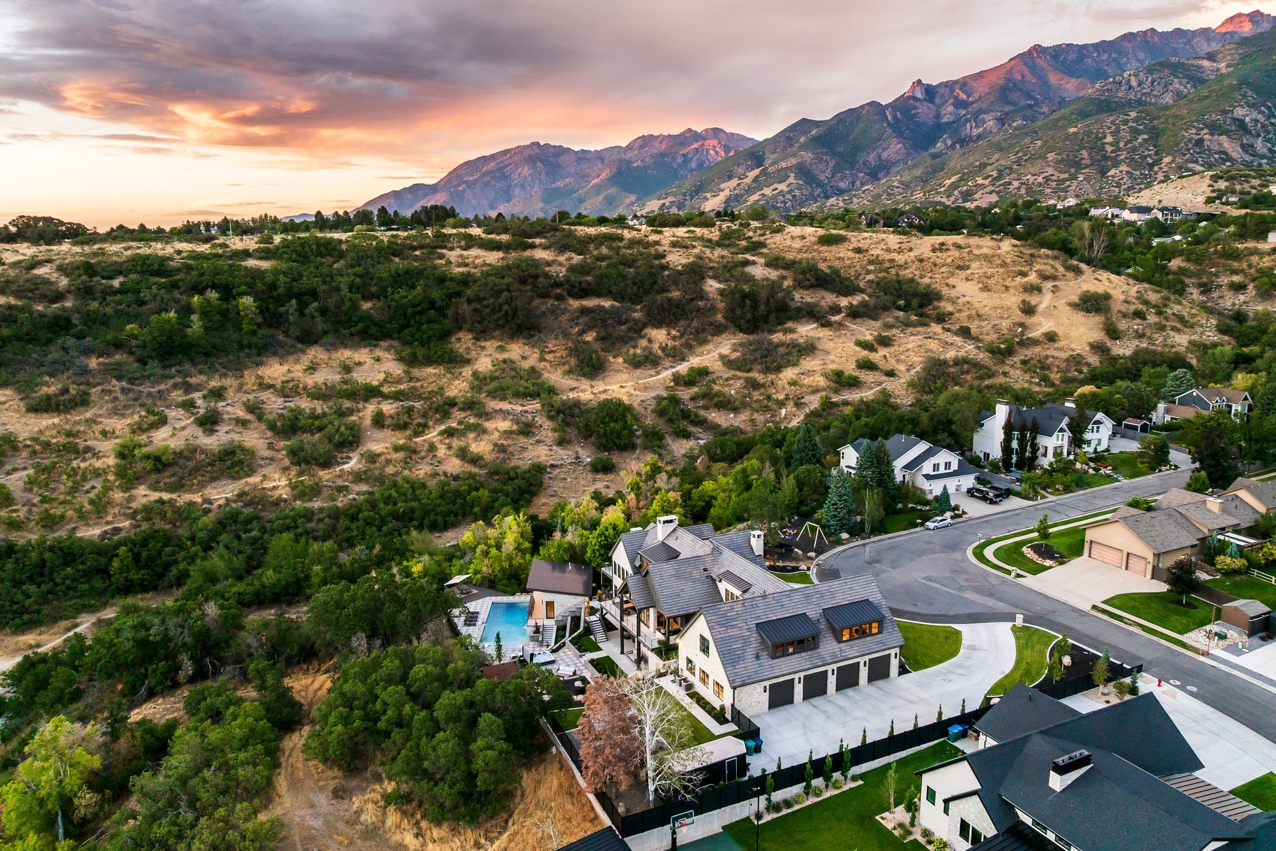  A Sanctuary of Luxury, Wellness, and Recreation — All Your Own - 物件實景