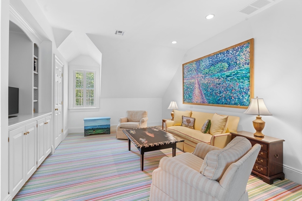 Westwood, Massachusetts, 02090, United States, 5 Bedrooms Bedrooms, ,7 BathroomsBathrooms,Residential,For Sale,1985455