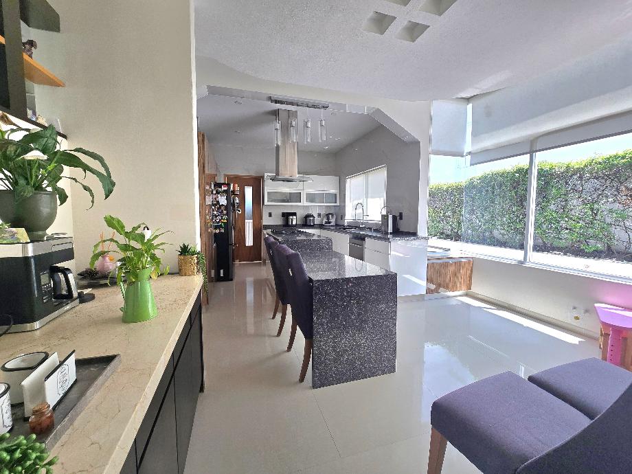 Atizapán de Zaragoza, Estado de méxico, 52930, Mexico, 3 Bedrooms Bedrooms, ,3 BathroomsBathrooms,Residential,For Sale,1840333