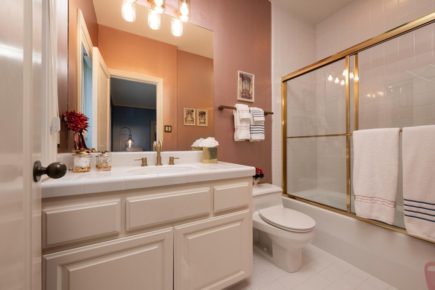 Hillsborough, California, 94010, United States, 4 Bedrooms Bedrooms, ,6 BathroomsBathrooms,Residential,For Sale,1941061