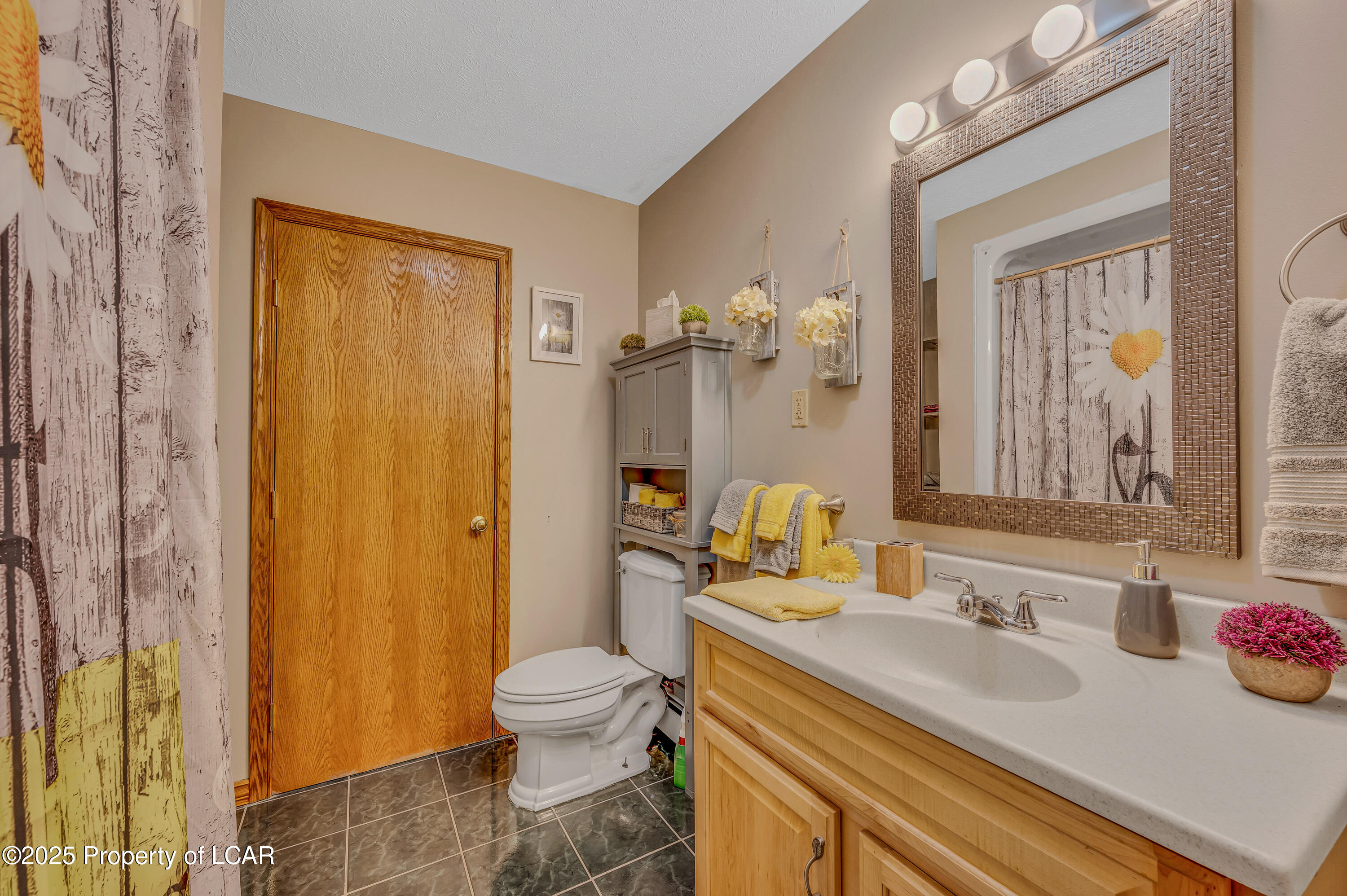 Shickshinny, Pennsylvania, 18655, United States, 4 Bedrooms Bedrooms, ,3 BathroomsBathrooms,Residential,For Sale,1923255