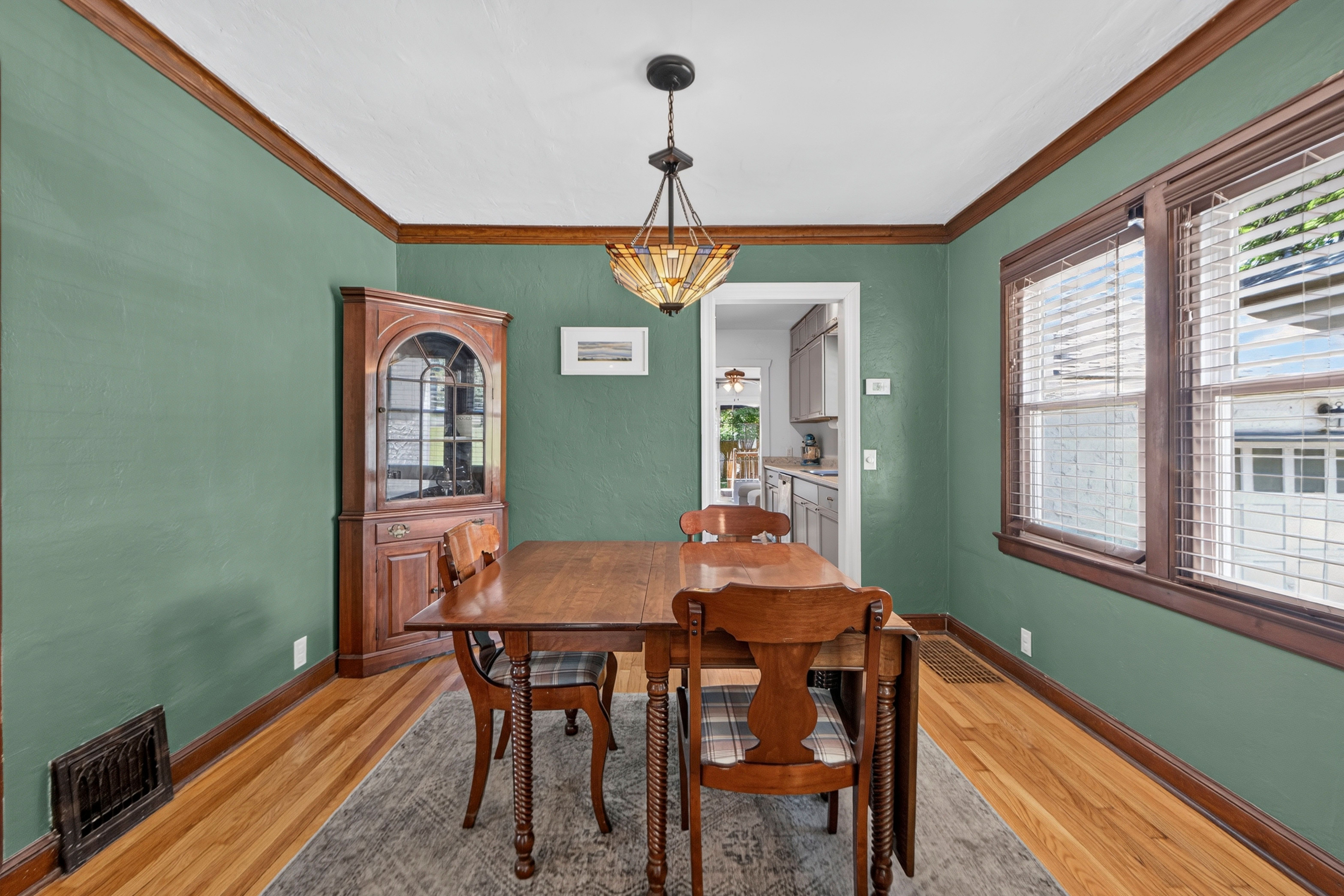  5718 Maple Street, Mission, KS 66202 - 物件實景