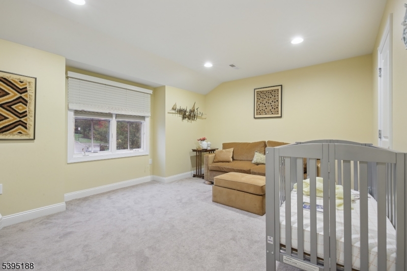 West Orange Twp., New Jersey, 07052, United States, 3 Bedrooms Bedrooms, ,5 BathroomsBathrooms,Residential,For Sale,1990318