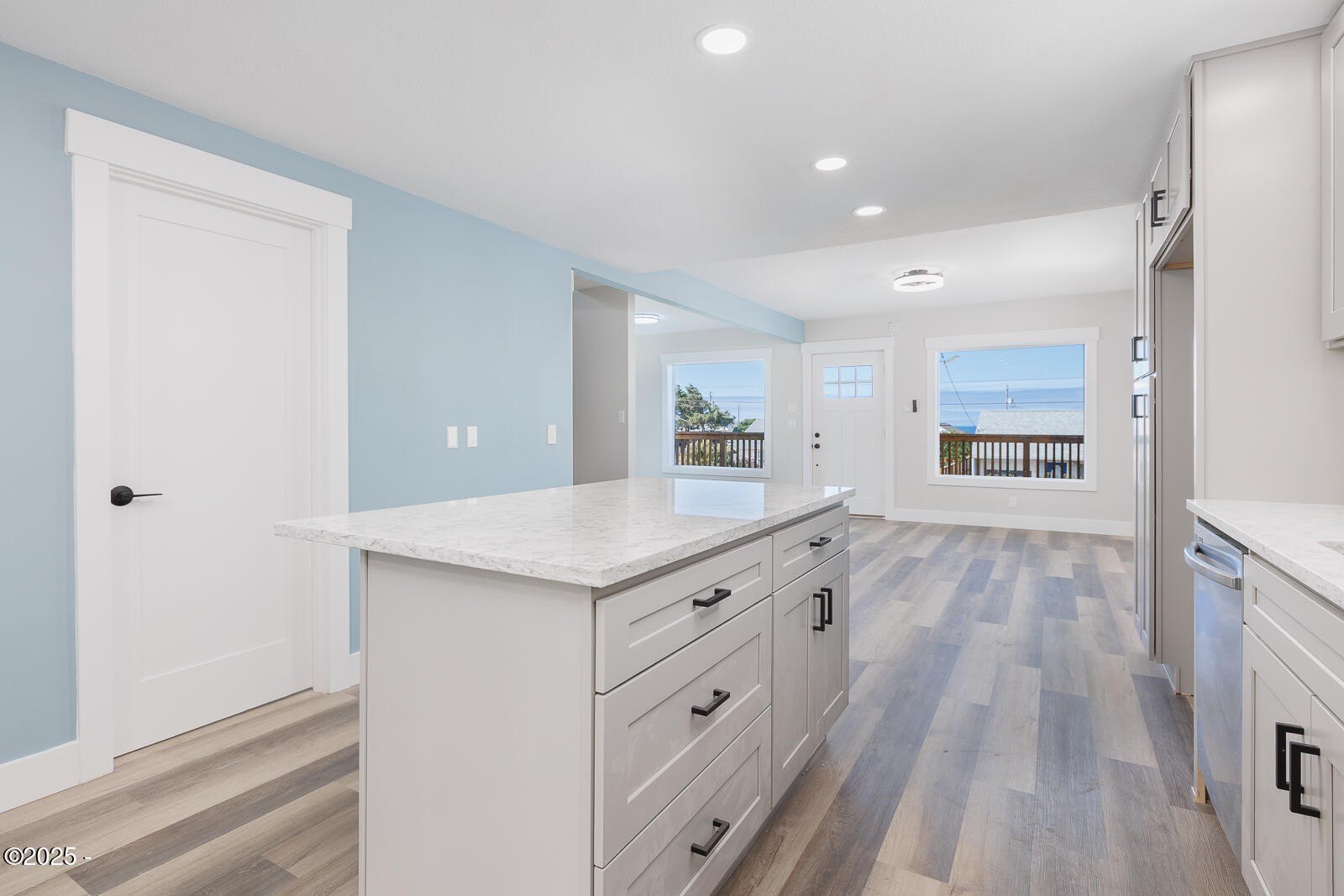 Newport, Oregon, 97365, United States, 4 Bedrooms Bedrooms, ,Residential,For Sale,1903542