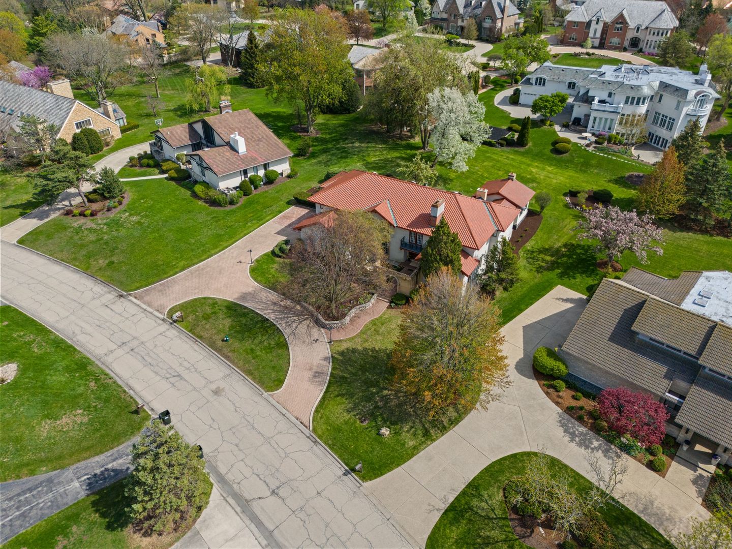 Oak Brook, Illinois, 60523, United States, 5 Bedrooms Bedrooms, ,6 BathroomsBathrooms,Residential,For Sale,1796873