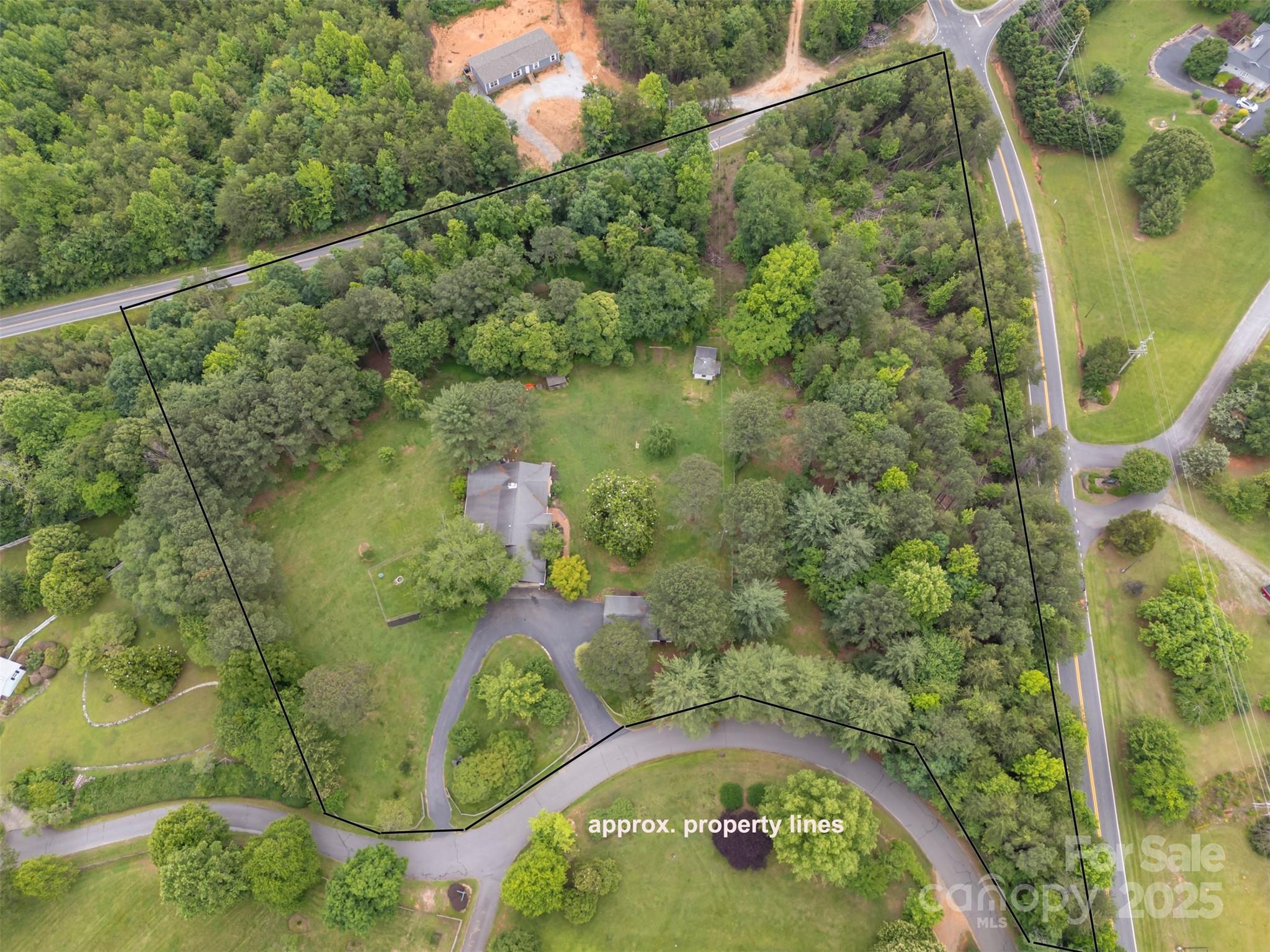 Columbus, North Carolina, 28722, United States, 4 Bedrooms Bedrooms, ,5 BathroomsBathrooms,Residential,For Sale,1828347