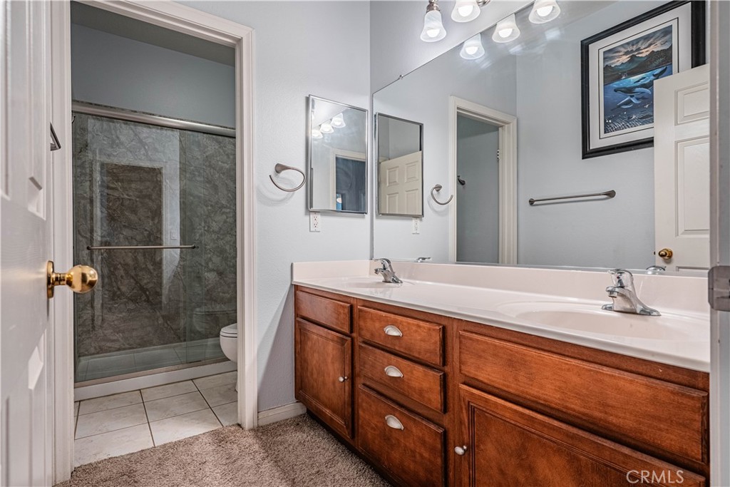LAKE ELSINORE, California, 92530, United States, 5 Bedrooms Bedrooms, ,3 BathroomsBathrooms,Residential,For Sale,1828180